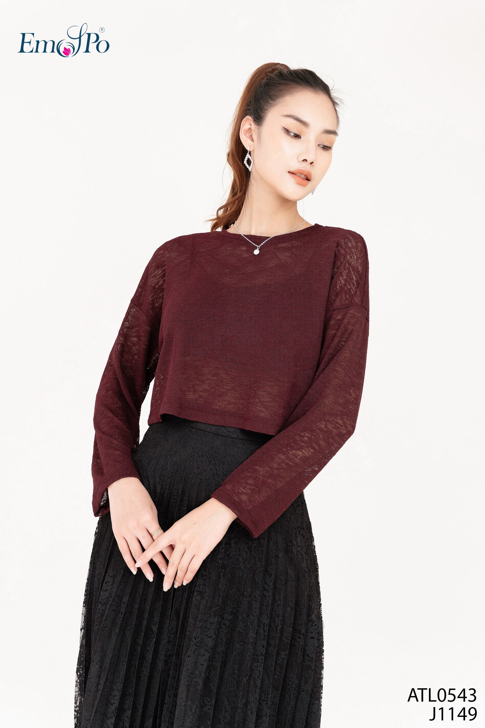 Áo thun nữ cồ tròn, dáng croptop, phối áo dây liền trong