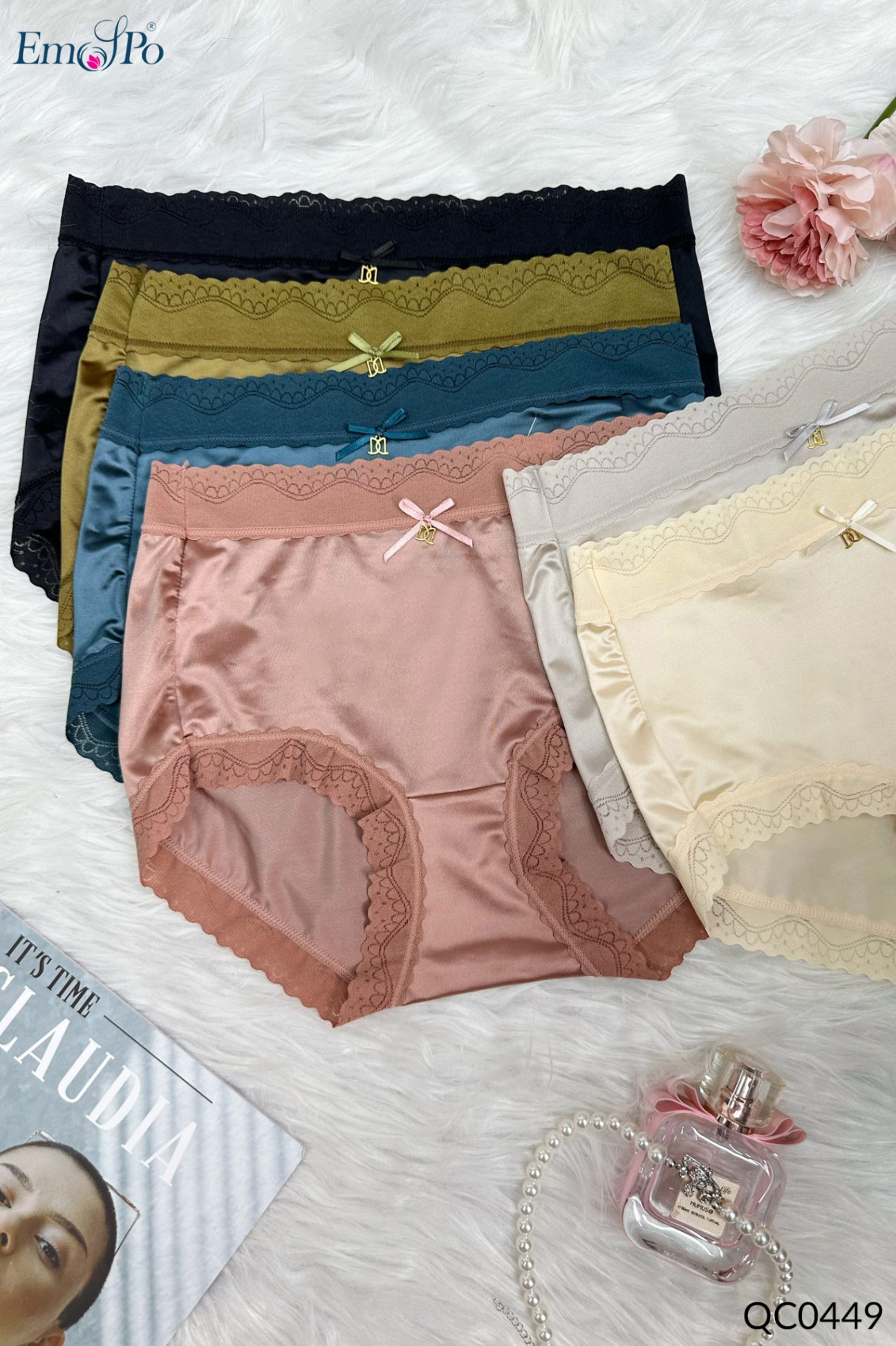 QC0449 - Quần lót cotton bóng, ren ở cạp và gấu, đính nơ - Ghi -