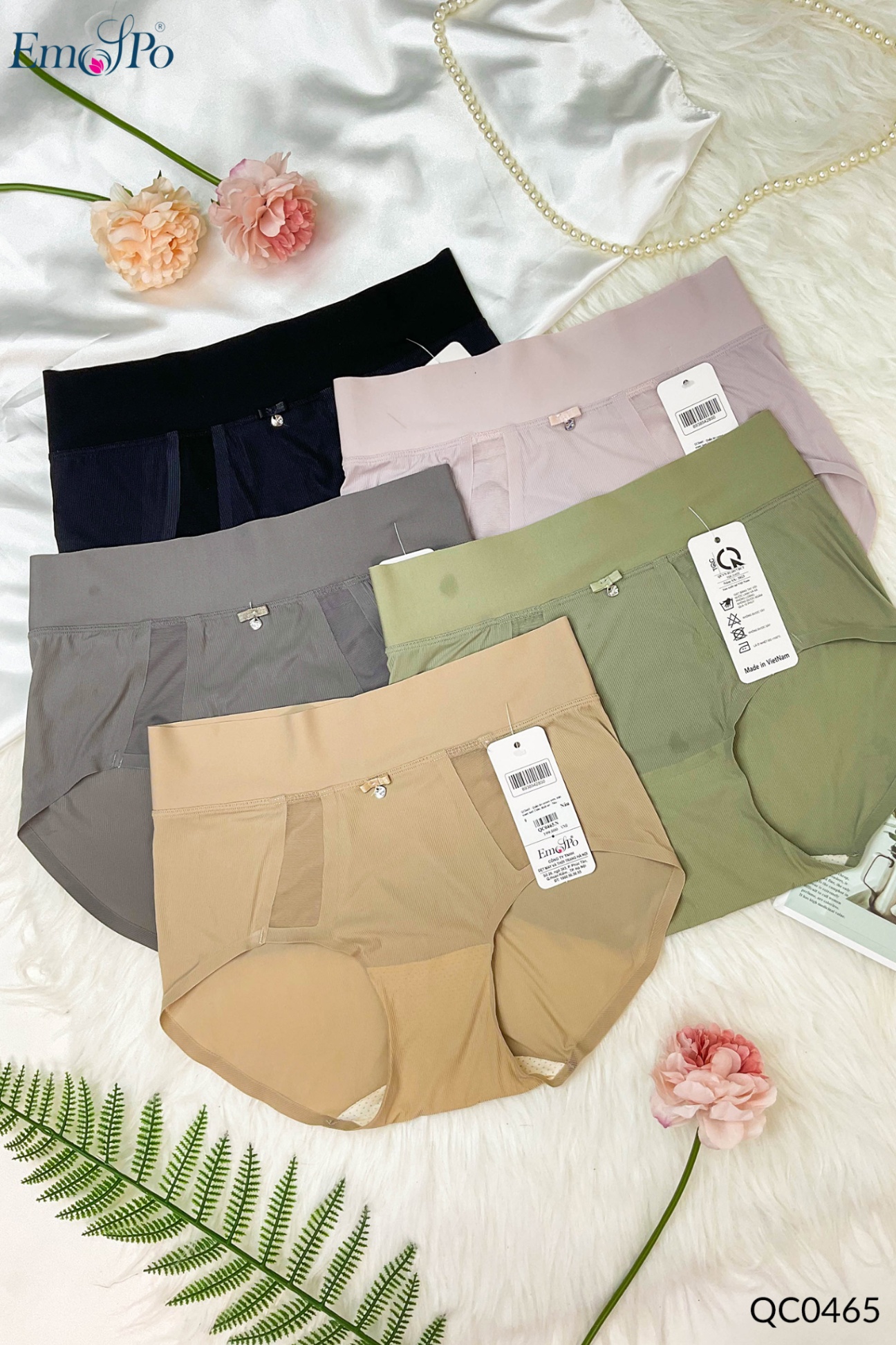 QC0465 - Quần lót cotton trơn, mặt trước lưới 2 bên, đính nơ