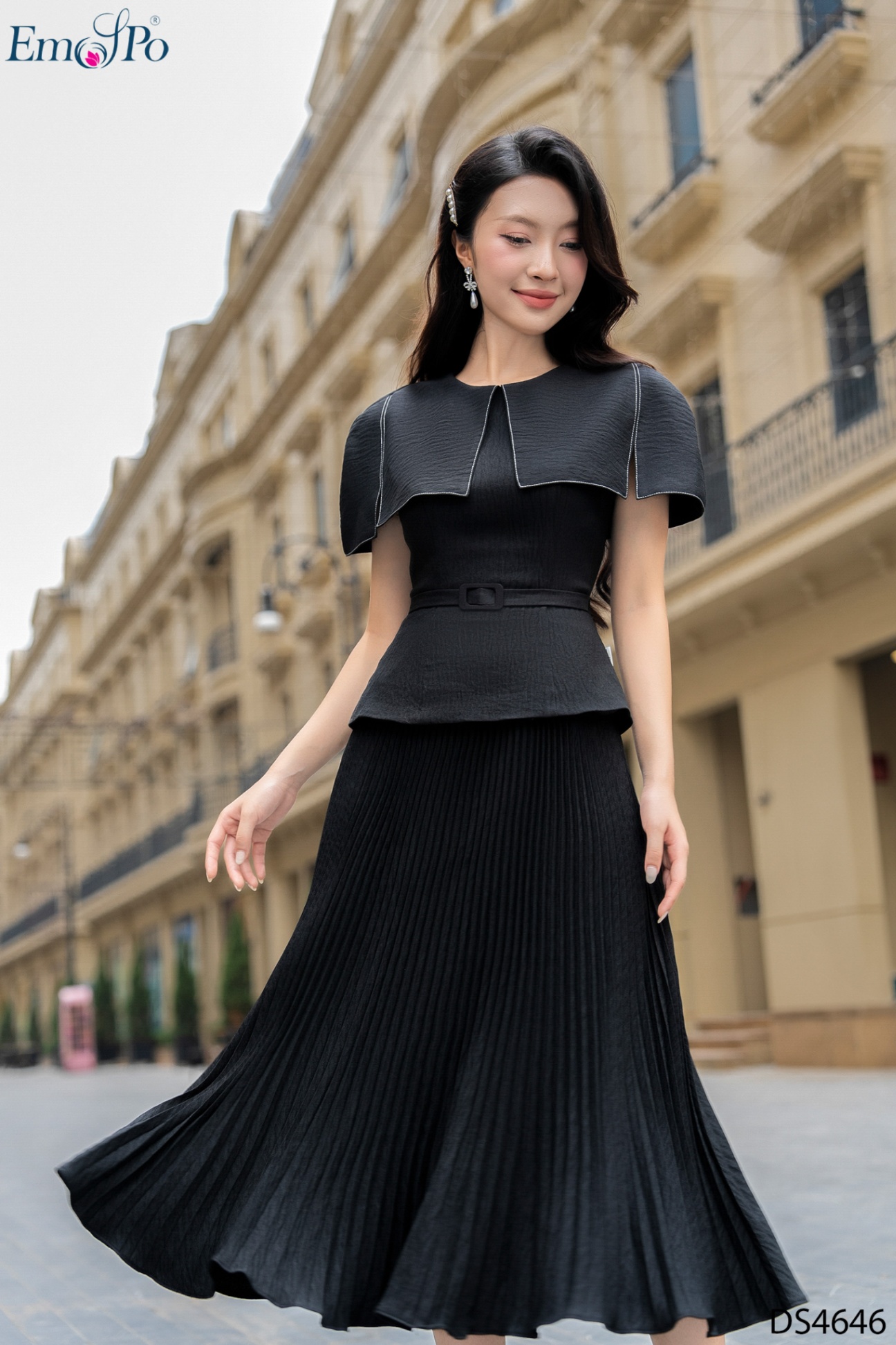 Đầm dáng peplum, chân dập ly đuôi cá, đai rời