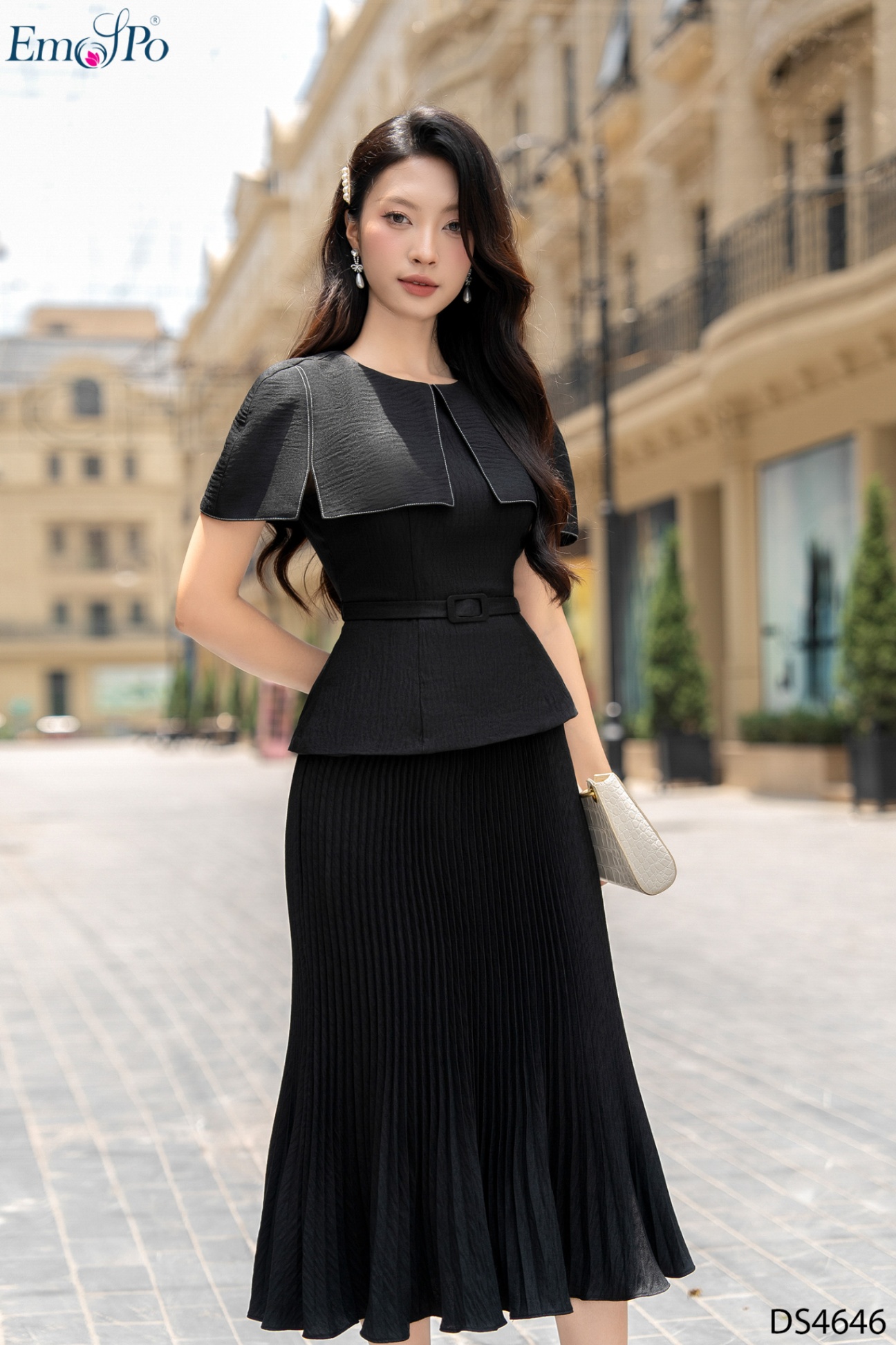 Đầm dáng peplum, chân dập ly đuôi cá, đai rời