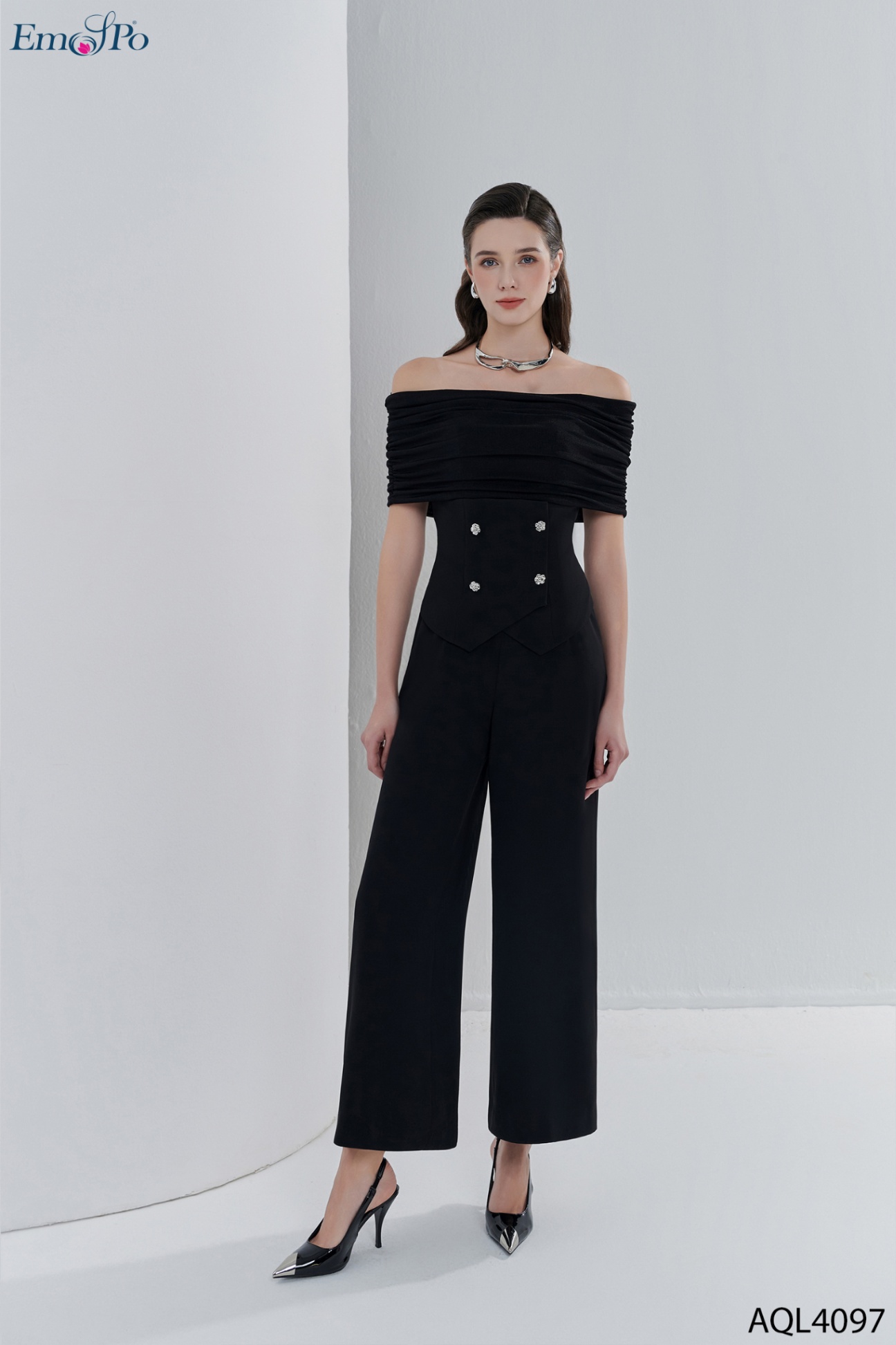 Jumpsuit quần suông cạp cao, cúc đính 2 hàng, phối áo quây thun