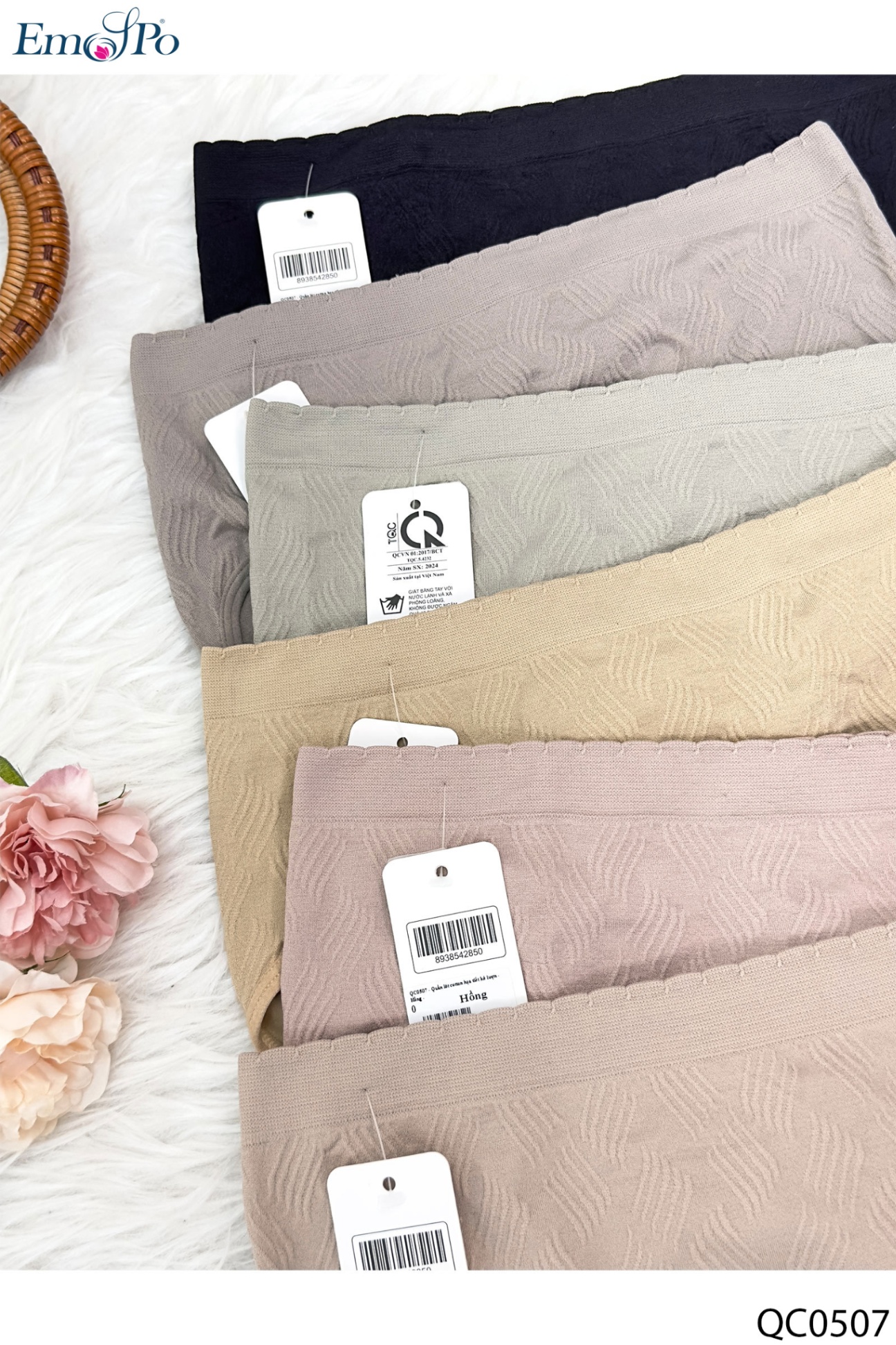 QC0507 - Quần lót cotton họa tiết kẻ lượn