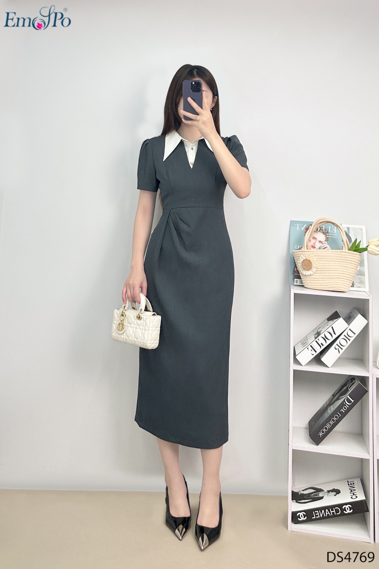Đầm ôm xẻ sau, cổ bẻ phối màu cài cúc đá