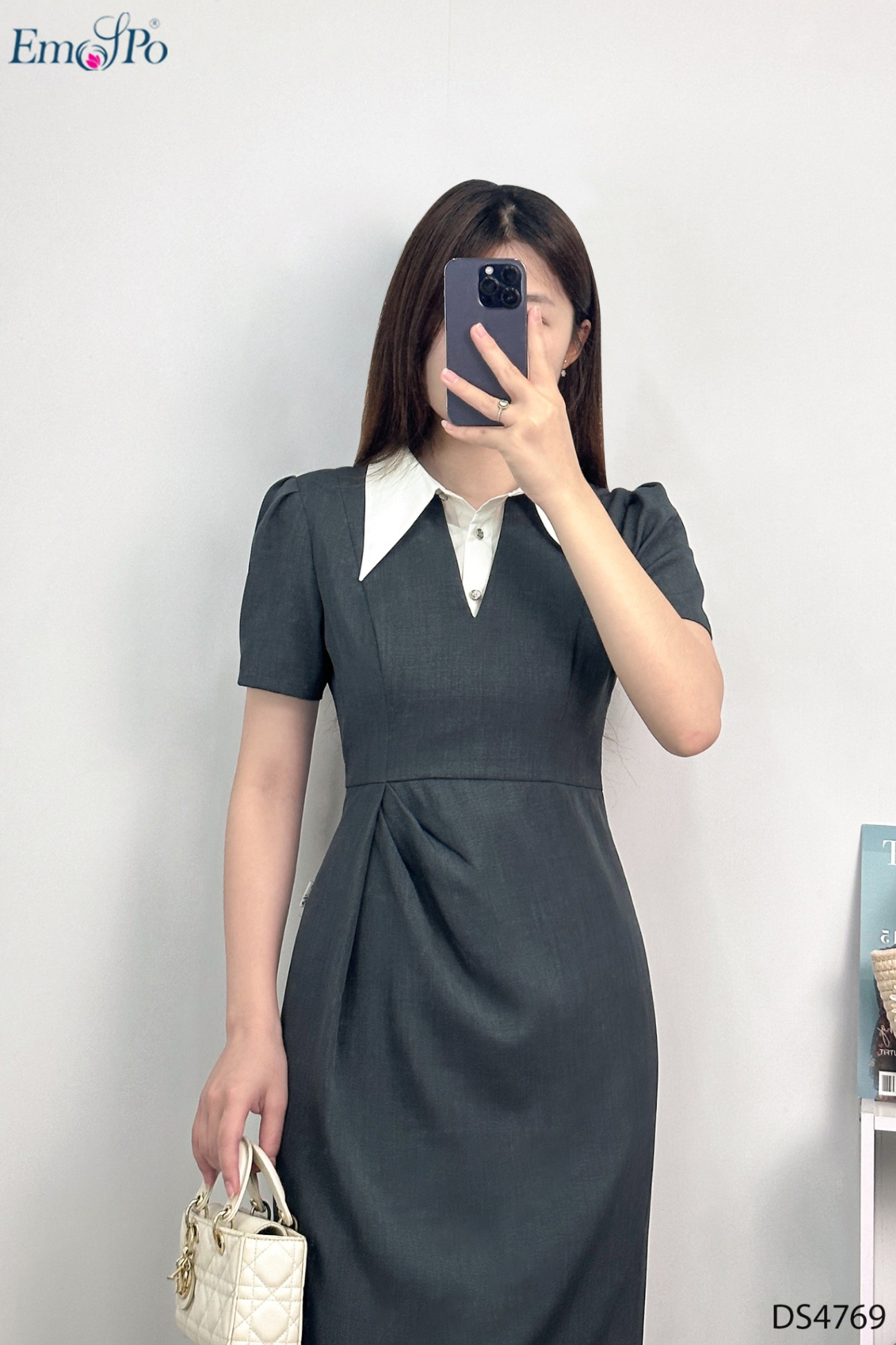 Đầm ôm xẻ sau, cổ bẻ phối màu cài cúc đá