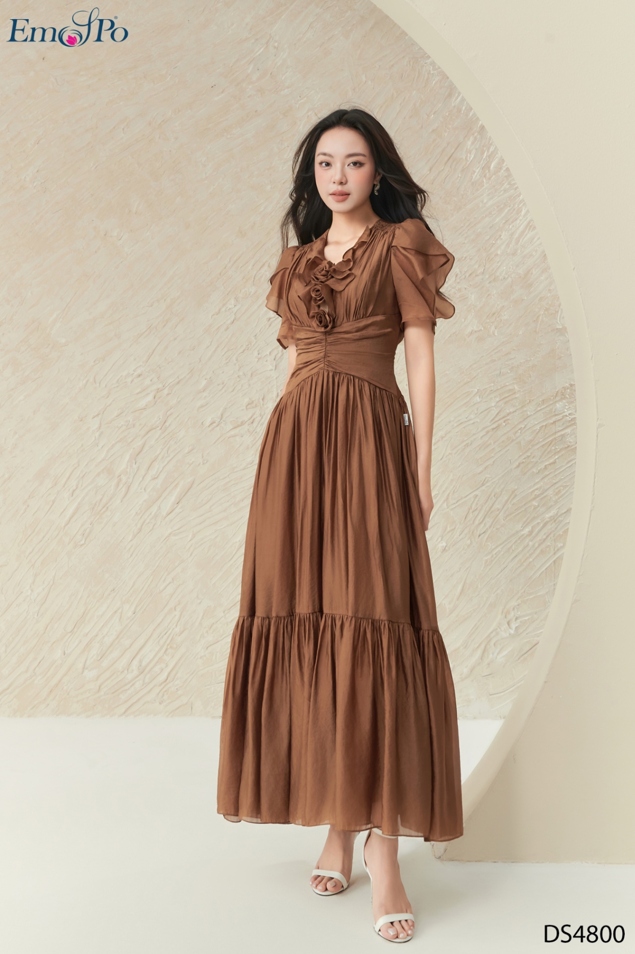 Đầm xòe dập ly quạt, chiết eo, cổ bèo đính hoa