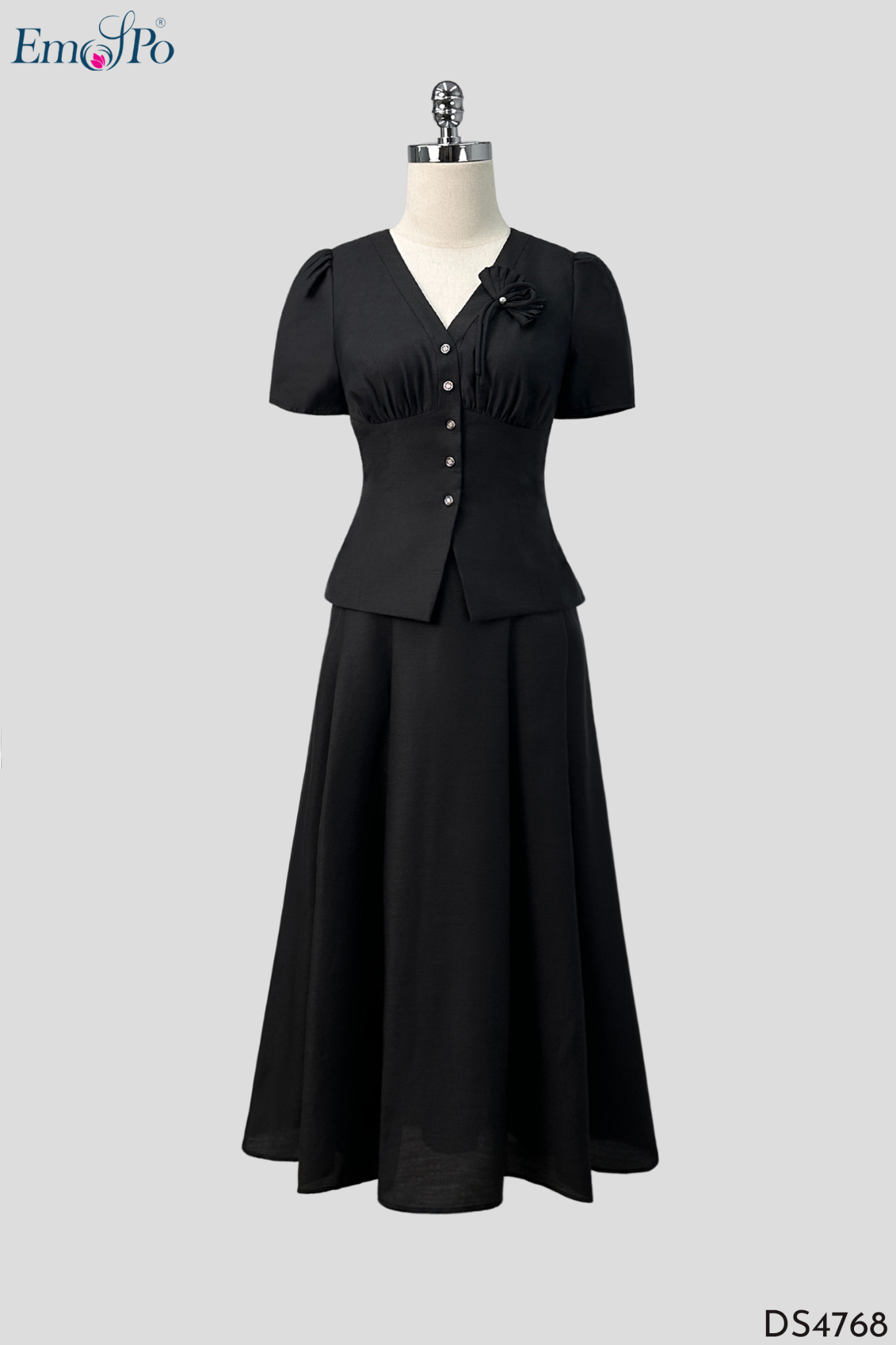 Đầm xòe dáng peplum, cổ tim đính hoa, nhún ly ngực