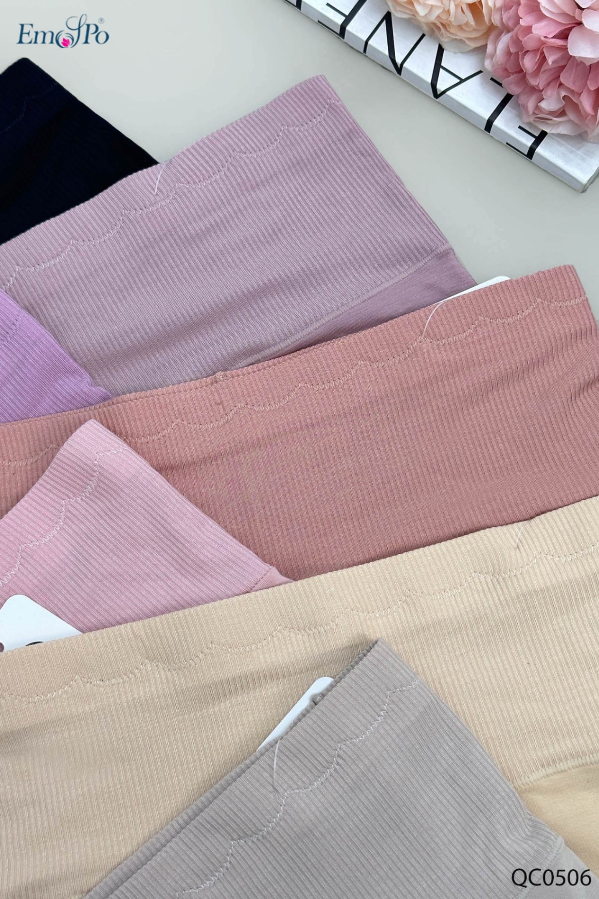 QC0506 - Quần lót cotton trơn, cạp tăm