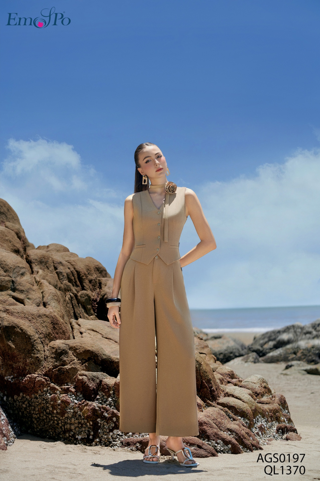 Quần suông, cạp cao cài khuy, túi cháo 2 bên, mix AGS0197, QS1369