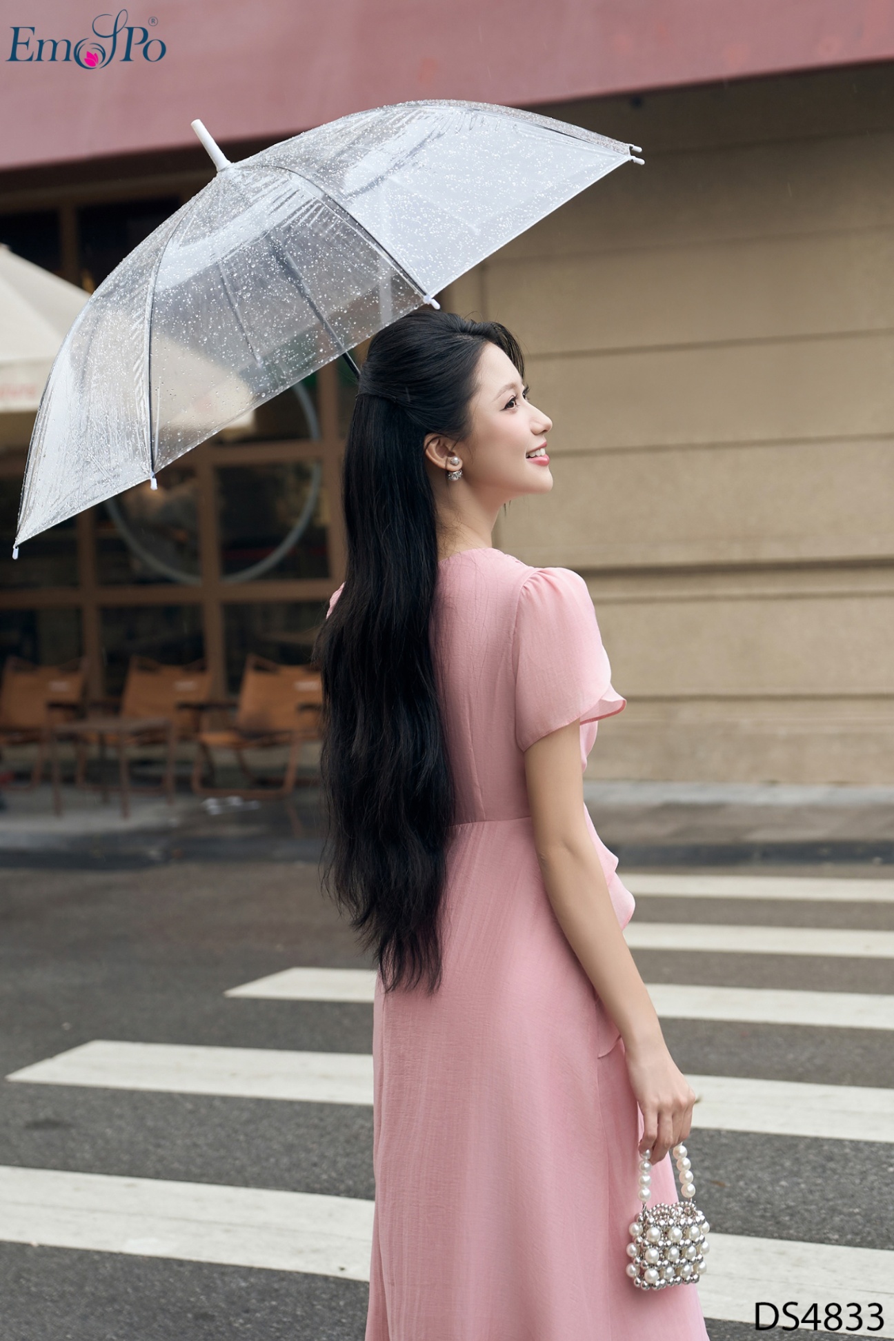 Đầm xòe, cổ tim, dáng peplum bèo đính hoa, tay cánh tiên