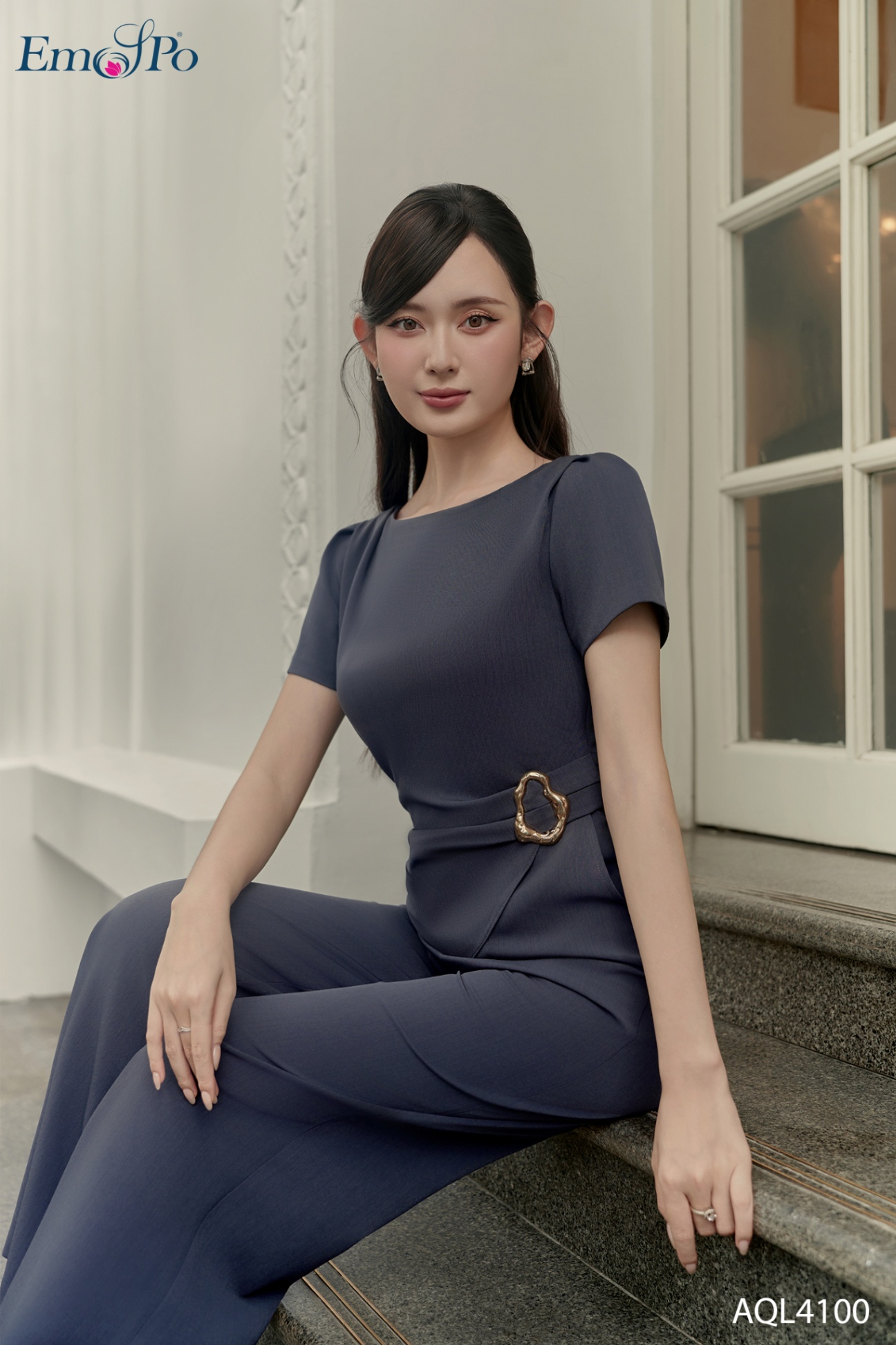 Jumpsuit dáng peplum, quần suông, eo luồn trang trí