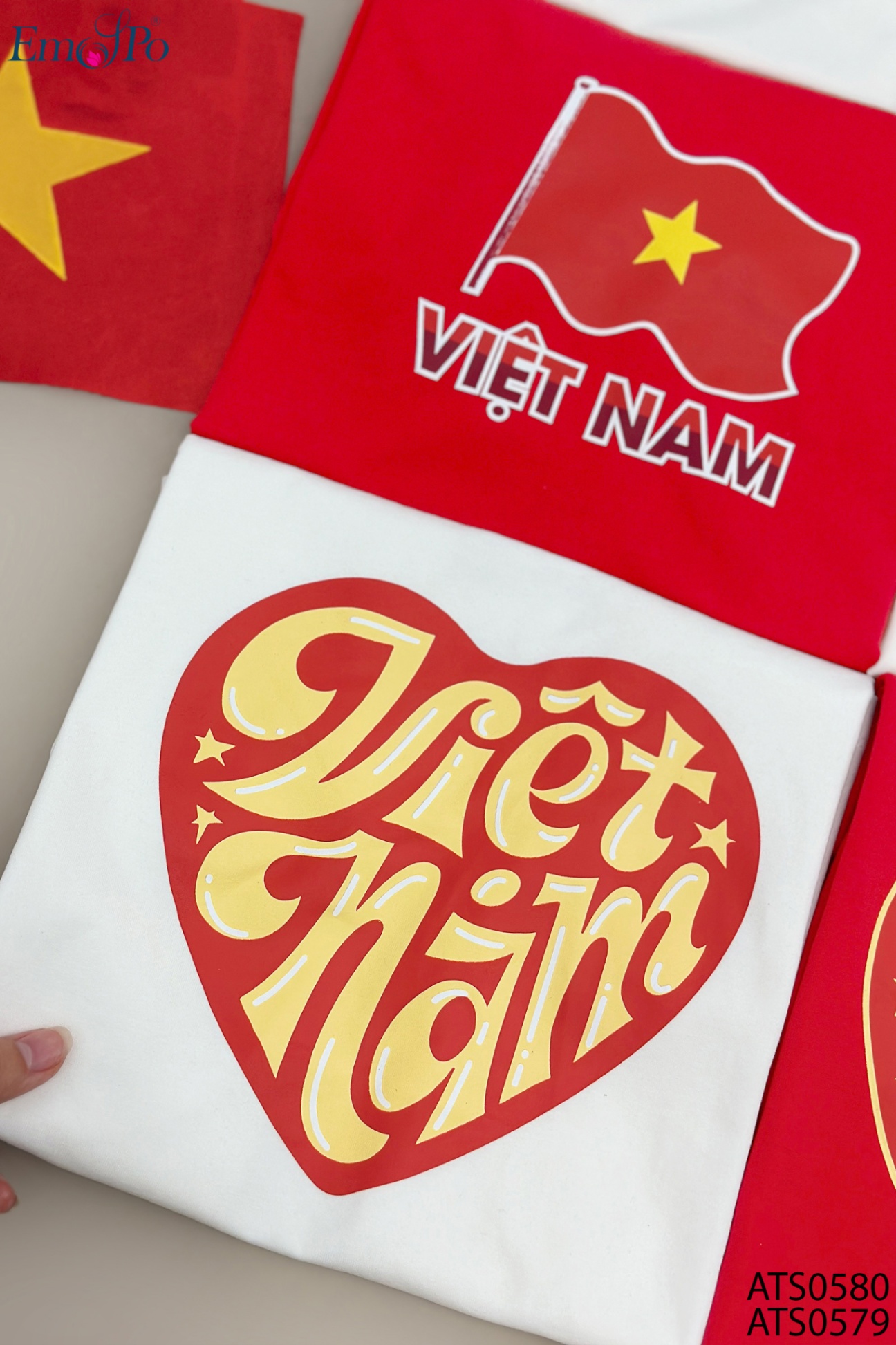 Áo thun trơn cổ tròn, in hình 