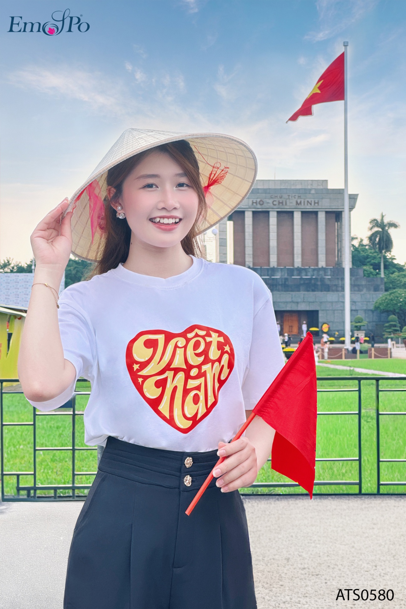 Áo thun trơn cổ tròn, in hình 