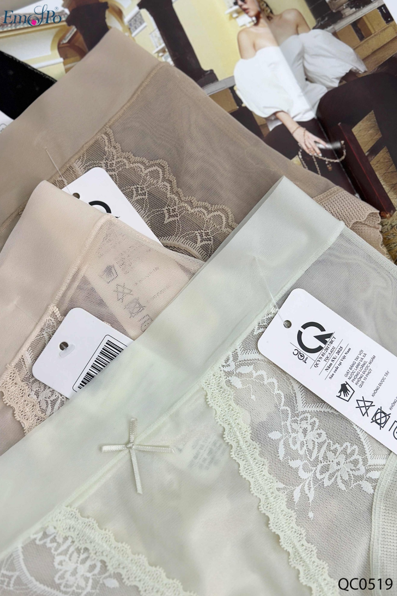 QC0519 - Quần lót ren mỏng, đính nơ
