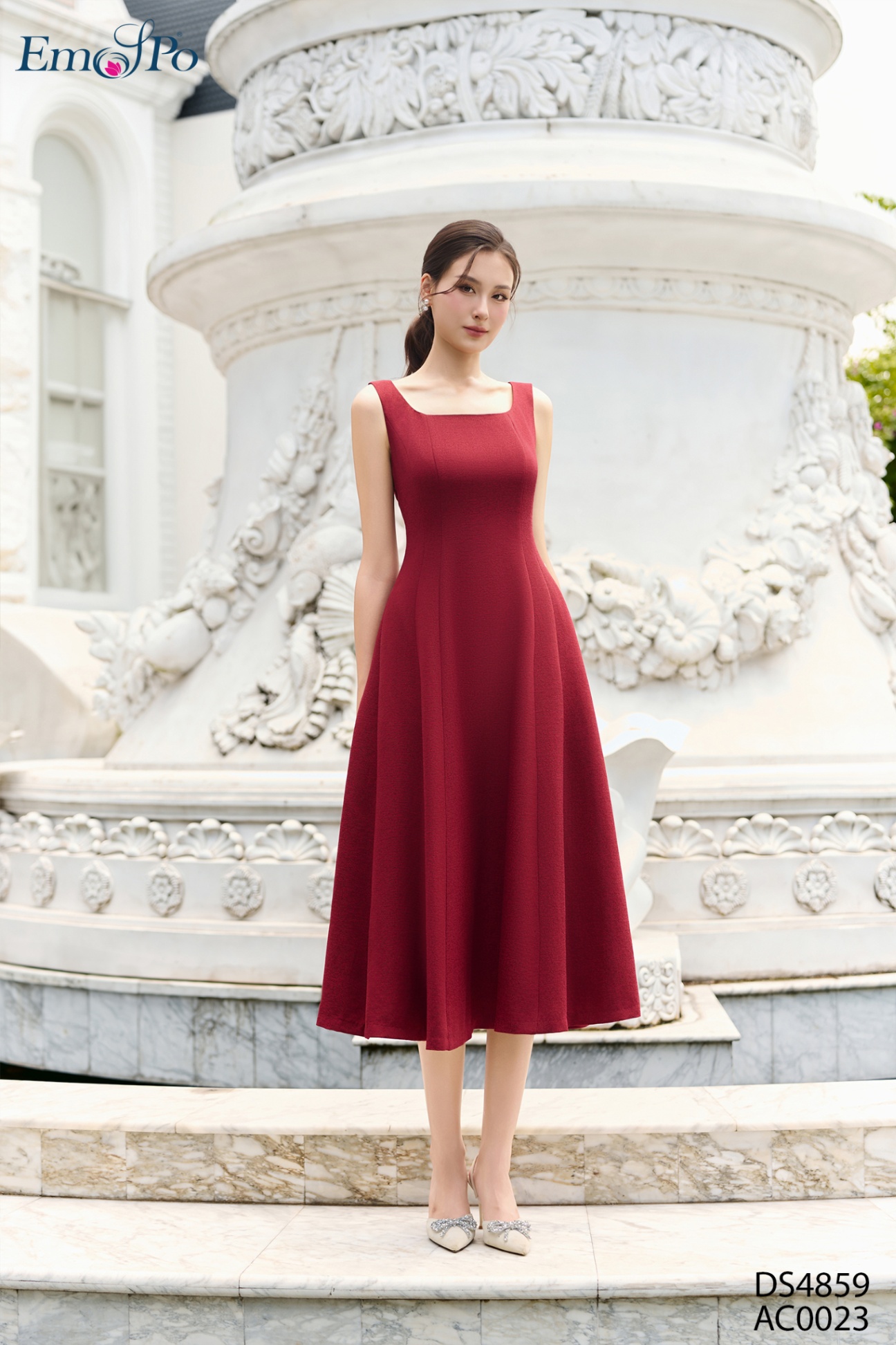 Đầm 2 dây trơn xòe, cổ vuông đi bộ AC0023