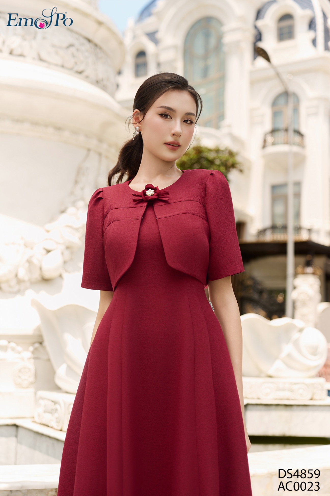 Đầm 2 dây trơn xòe, cổ vuông đi bộ AC0023