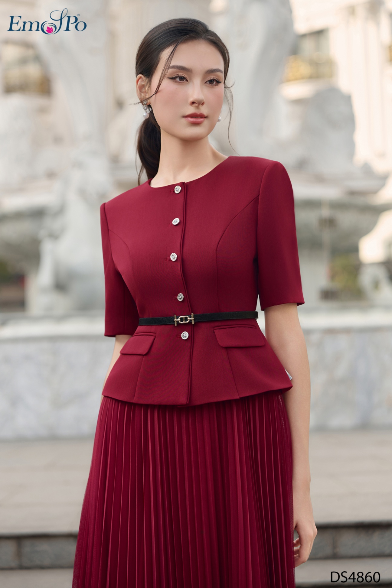 Đầm xòe xếp ly, dáng peplum, cài cúc đá, đai rời