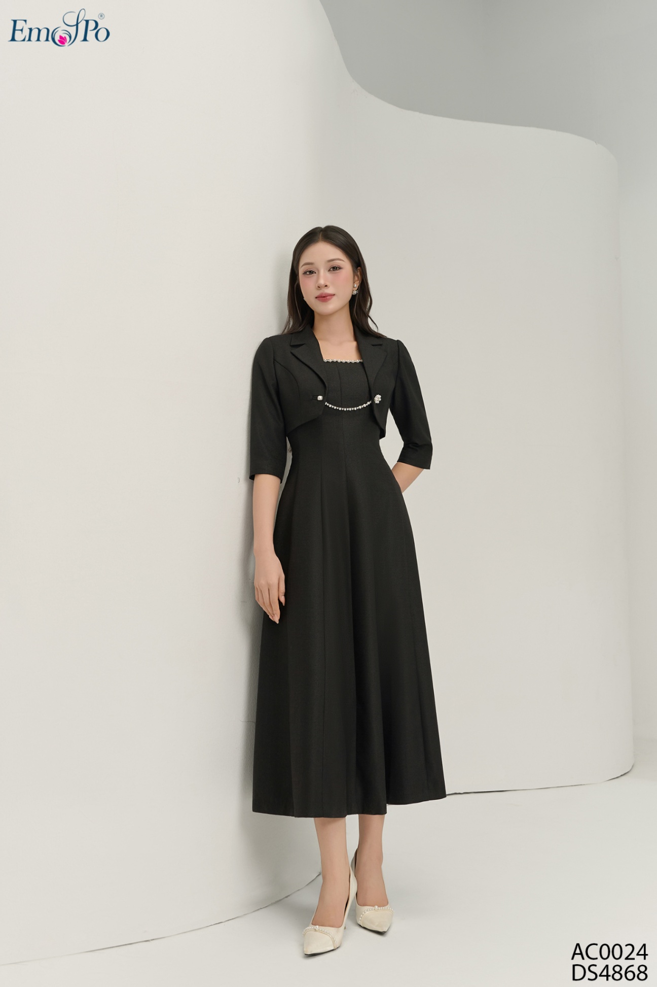 Đầm xòe 2 dây, cổ vuông đính đá & ngọc trai, đi bộ AC0024