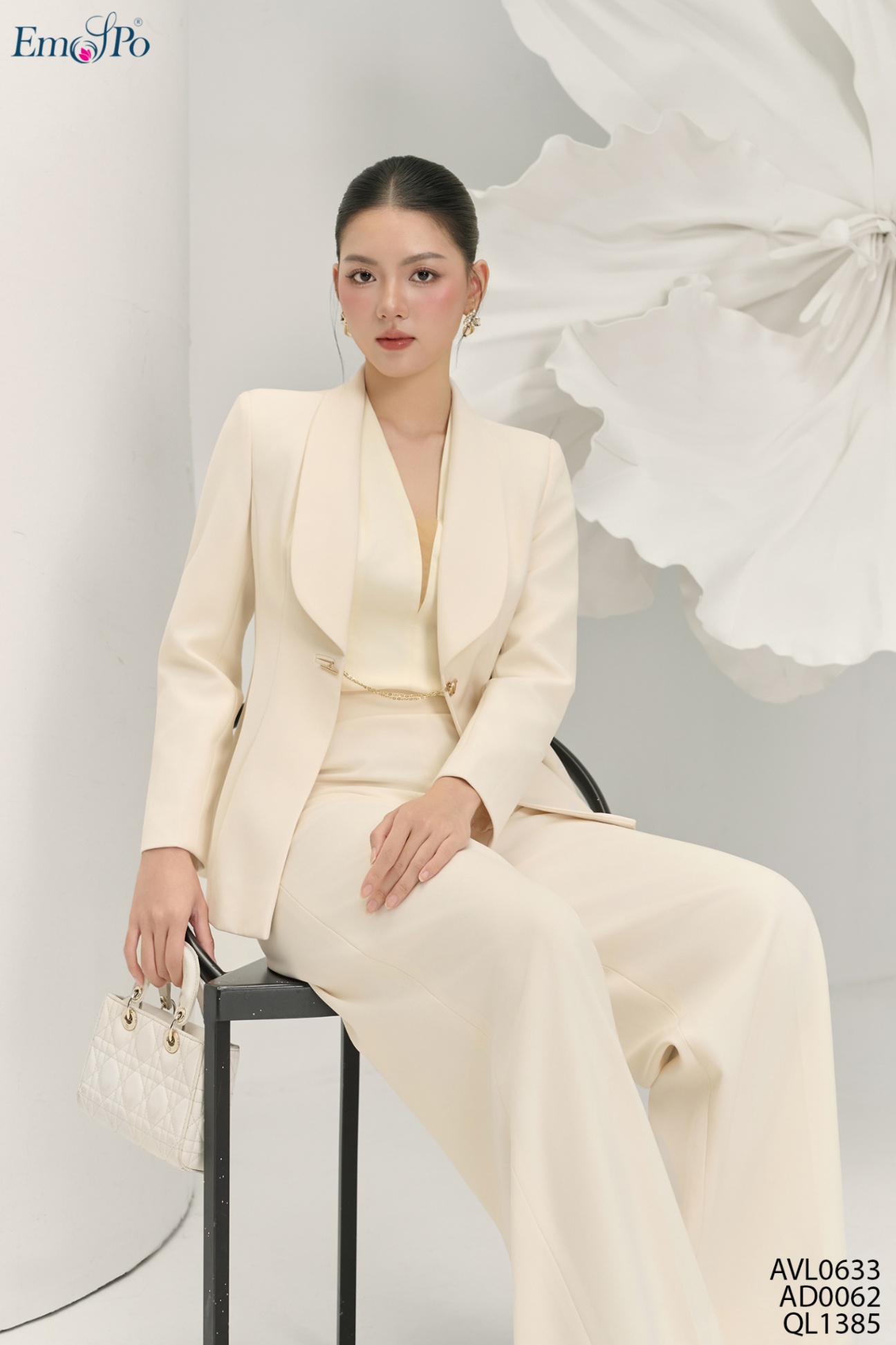 Quần suông, túi chéo, đi bộ AVL0633 & AD0062