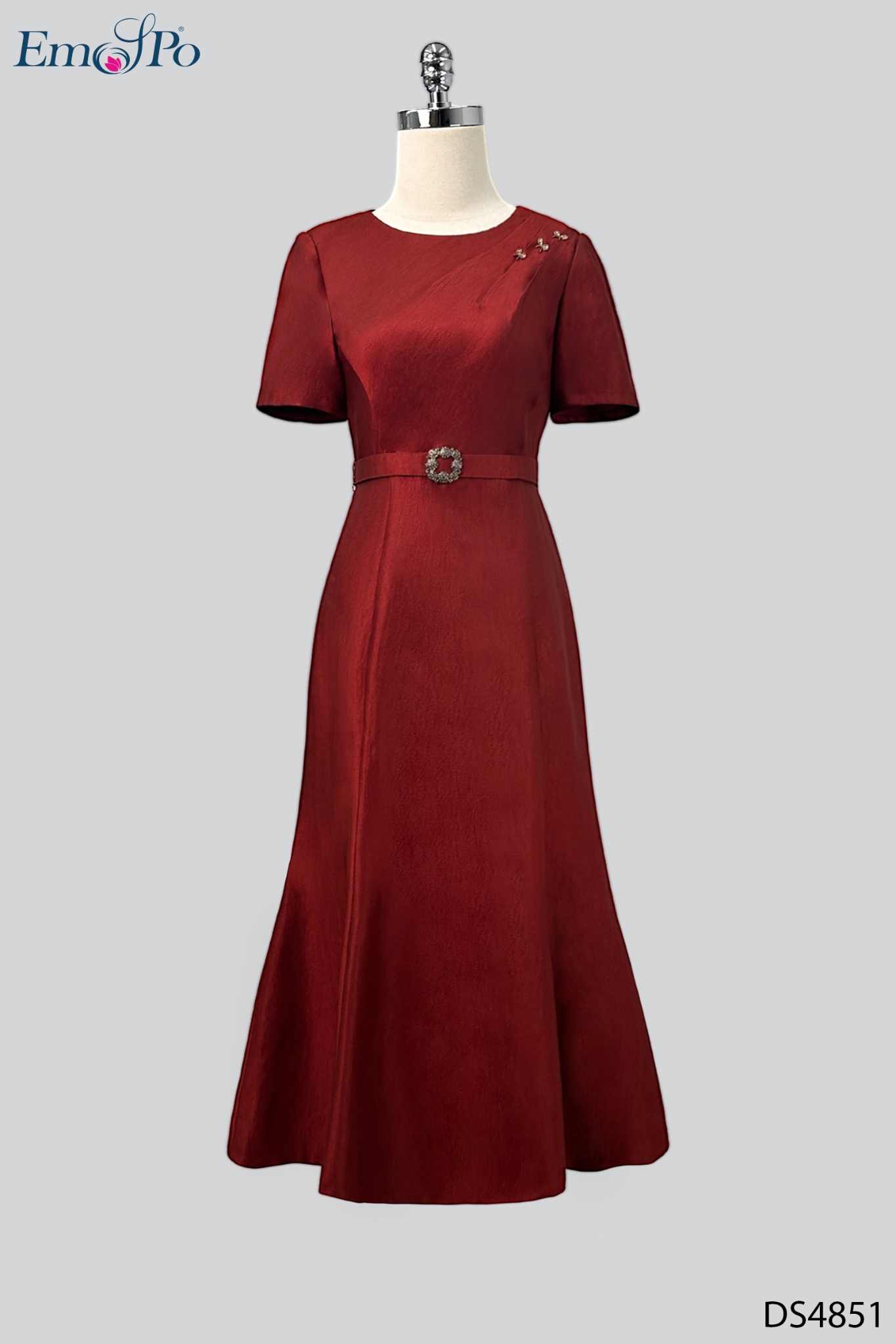 Đầm xòe, cổ tròn nhún ly đính nơ, chiết eo đai rời