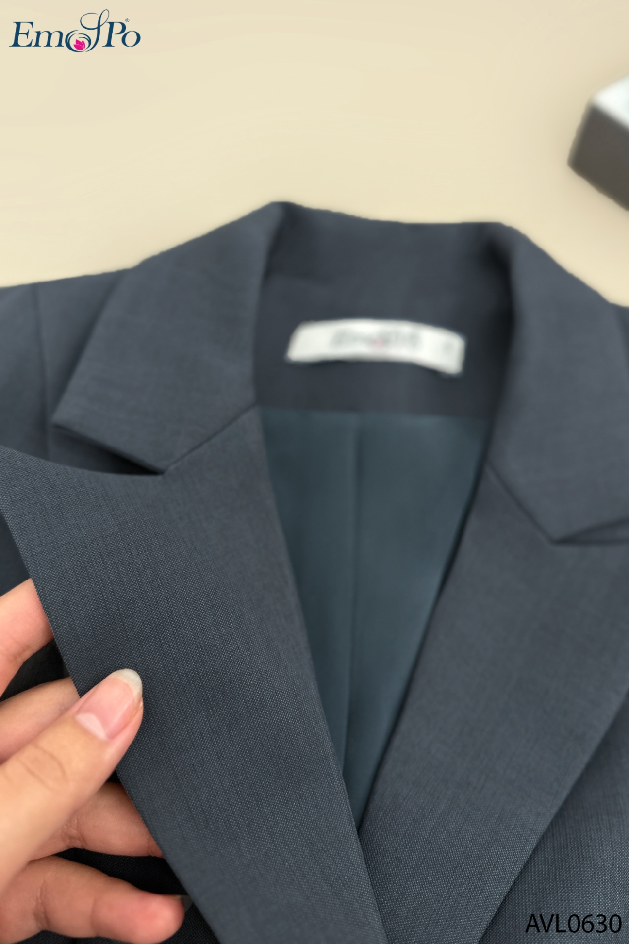 Áo vest dáng lửng, cổ bẻ ve, túi cơi 2 bên, đi bộ AD0061 & QL1384