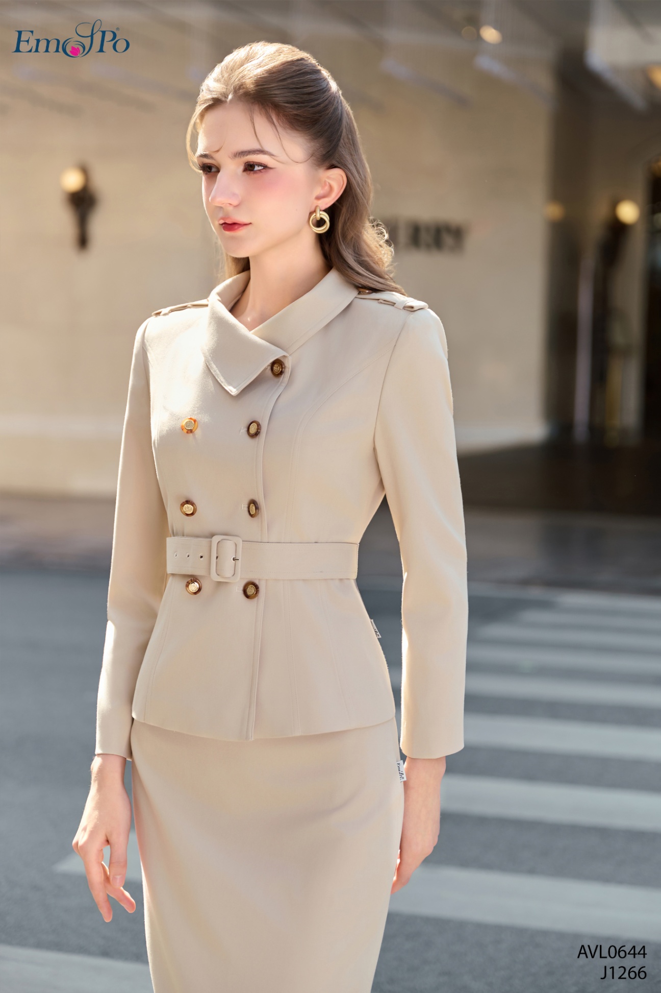 Juyp ôm dáng dài, đi bộ AVL0644