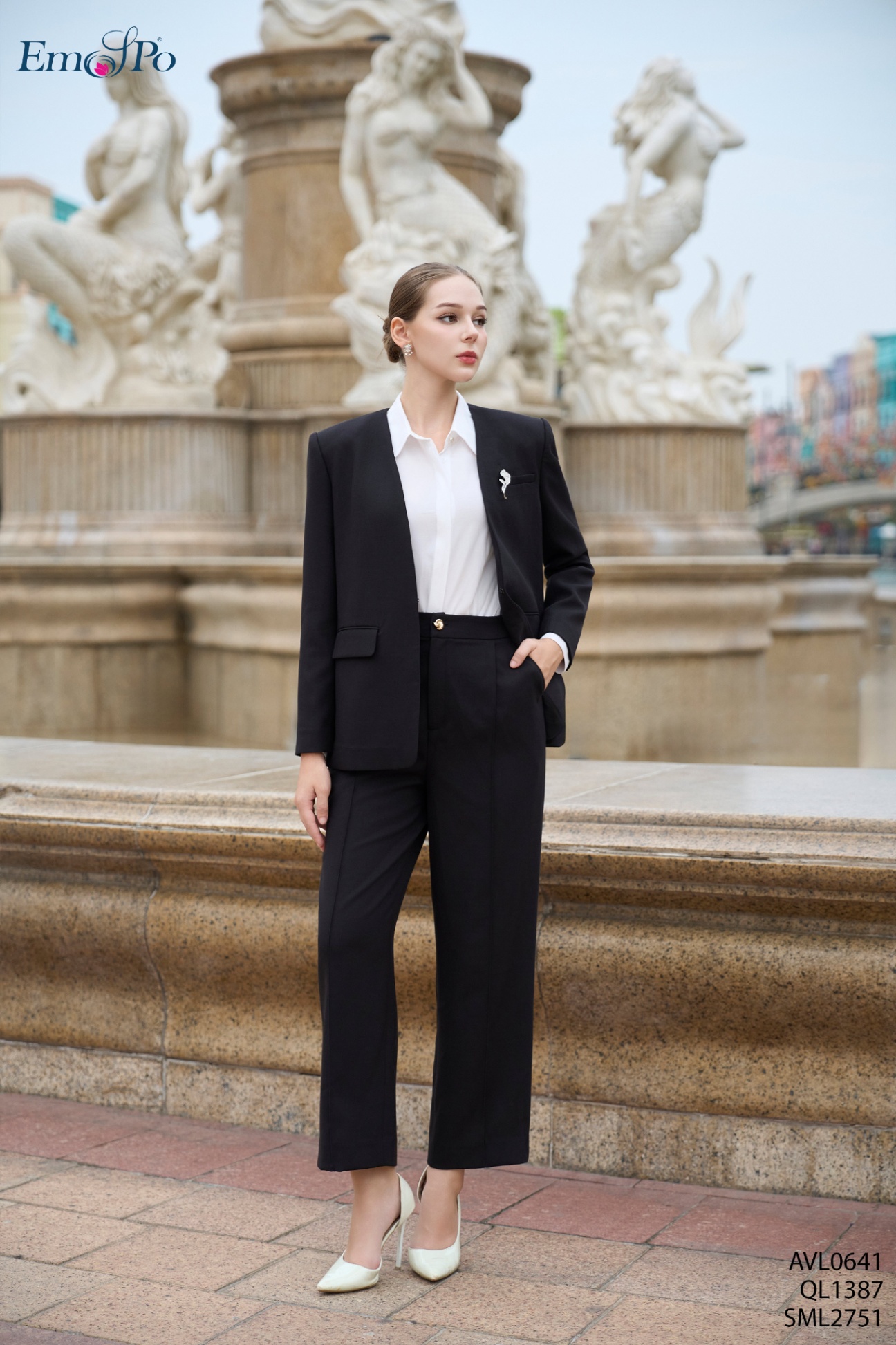 Áo vest blazer, túi nắp 2 bên, túi cơi, cài đá