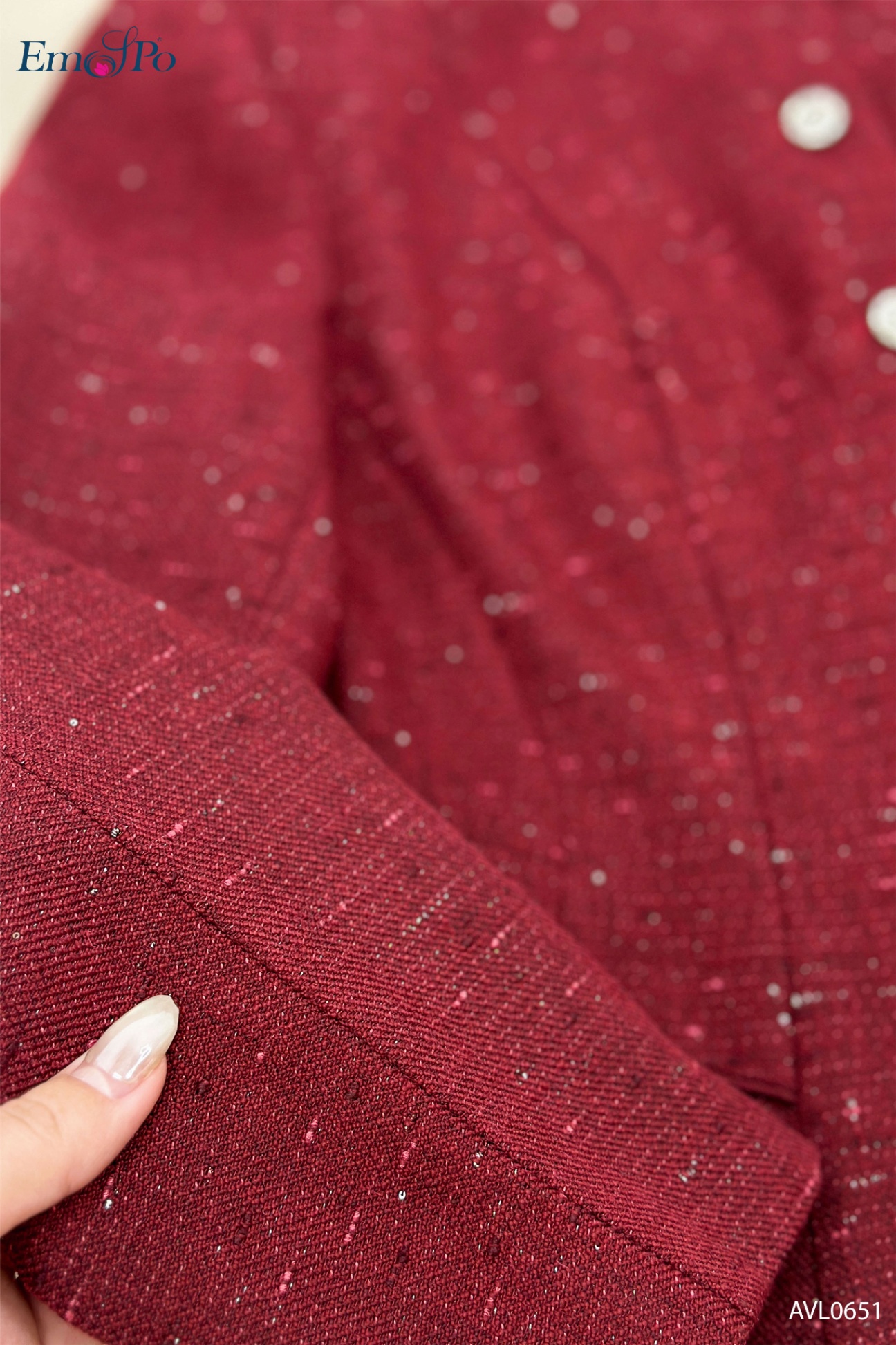 Áo vest cổ tròn, đính đá & ngọc trai, cài khuy đá, chiết eo