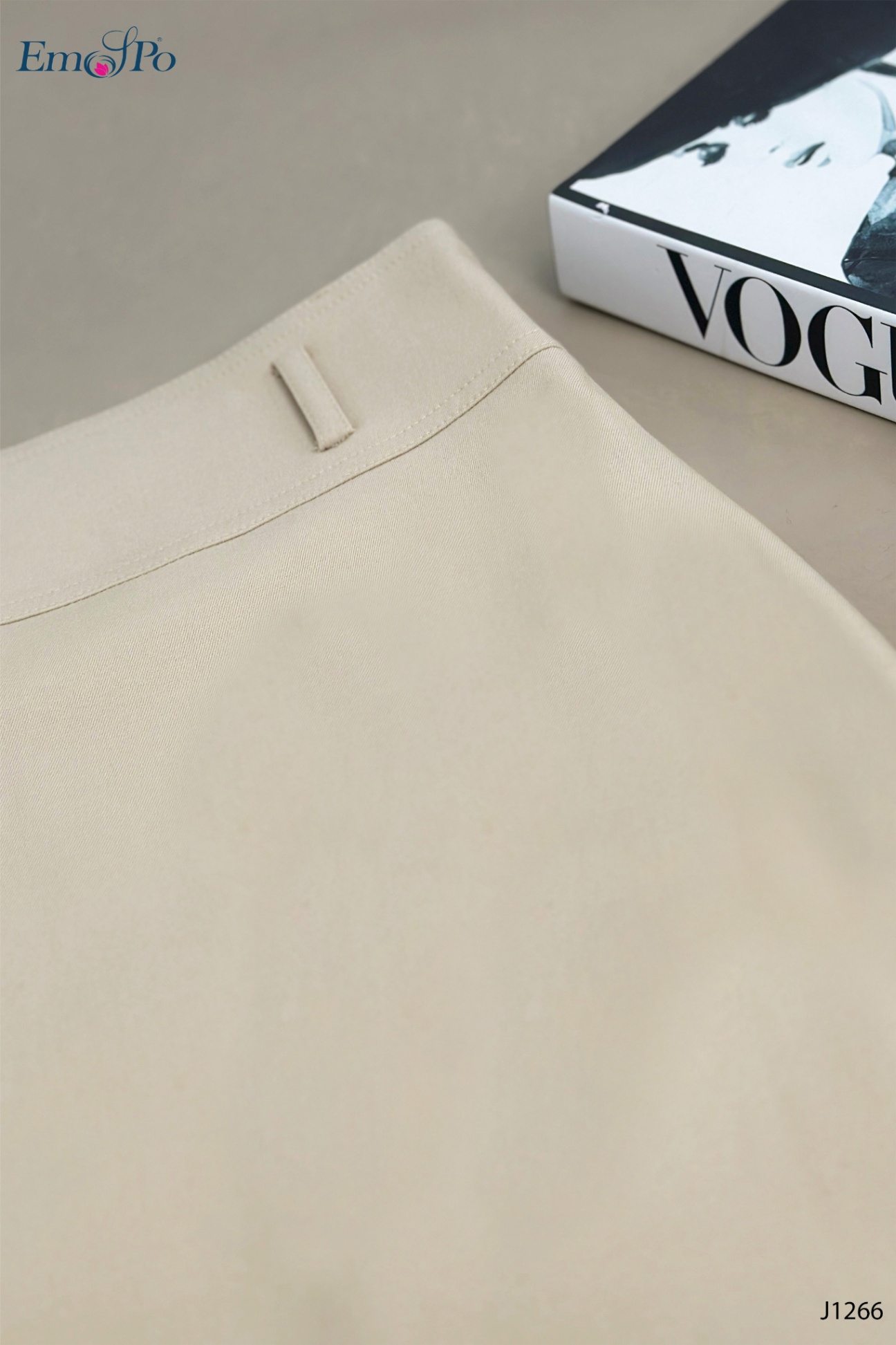 Juyp ôm dáng dài, đi bộ AVL0644