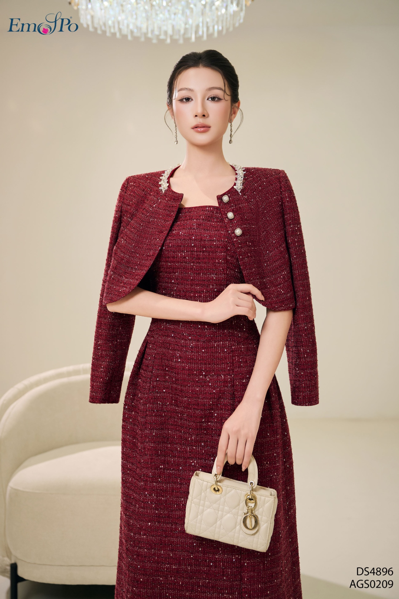 Đầm 2 dây cổ vuông, chiết ly eo, đi bộ AGS0209