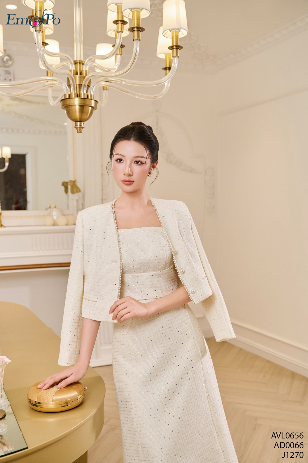 Juyp A cạp cao, đi bộ AVL0656 & AD0066