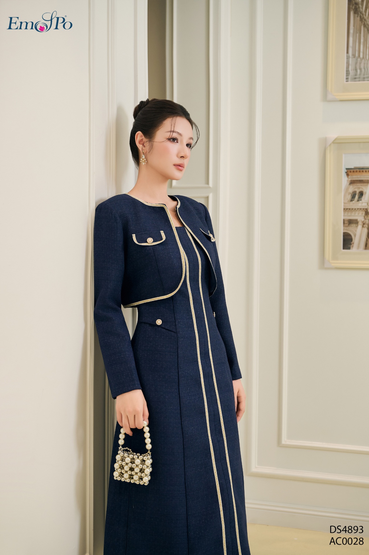 Đầm 2 dây cổ vuông, dây dệt kim tuyến dọc thân, đi bộ AC0028