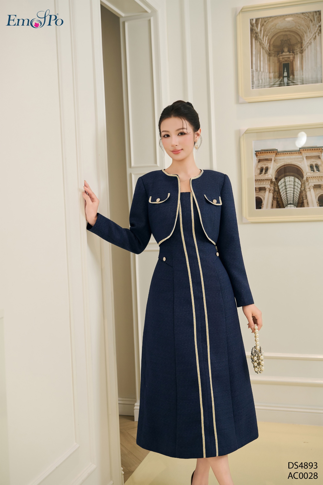 Đầm 2 dây cổ vuông, dây dệt kim tuyến dọc thân, đi bộ AC0028