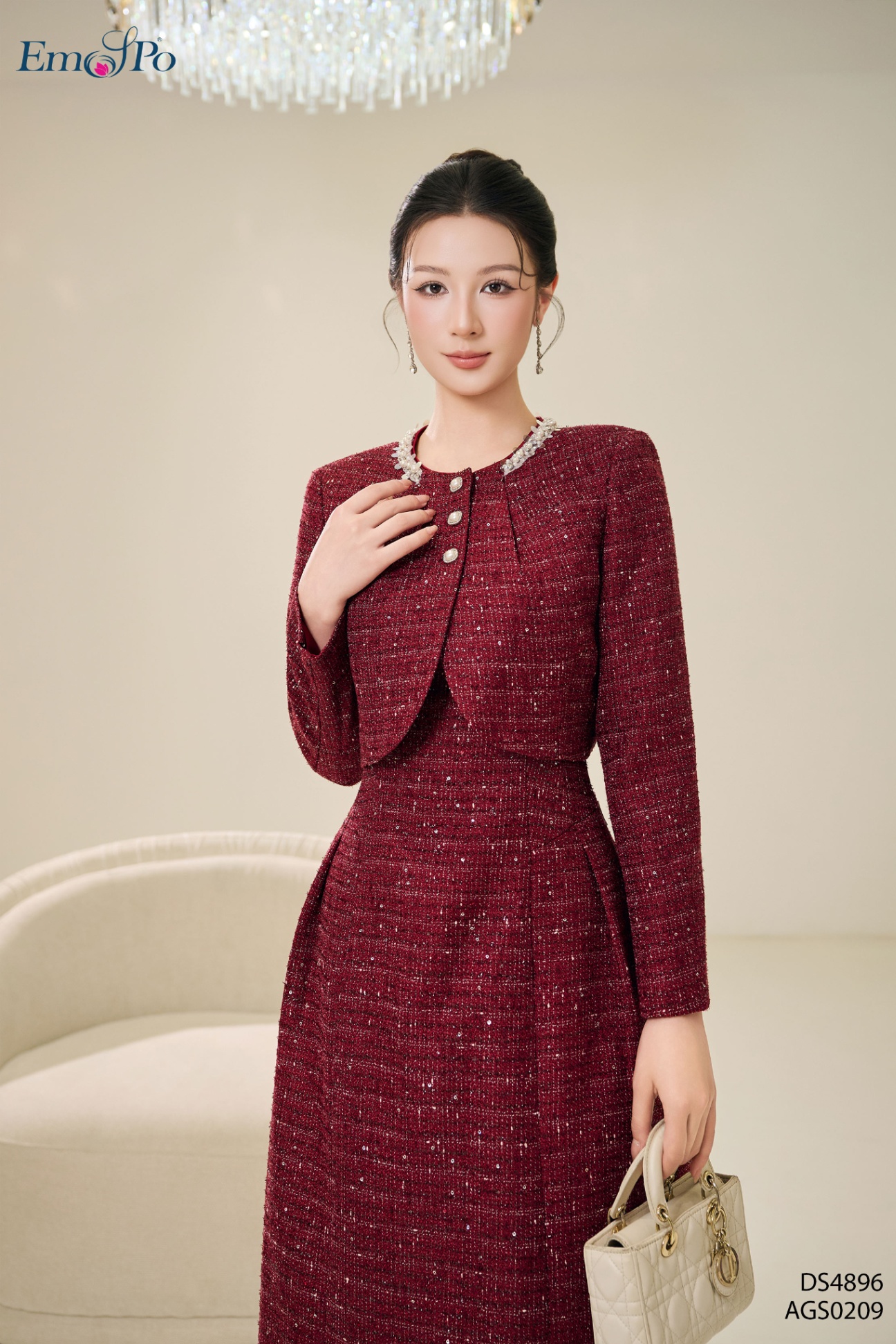Đầm 2 dây cổ vuông, chiết ly eo, đi bộ AGS0209