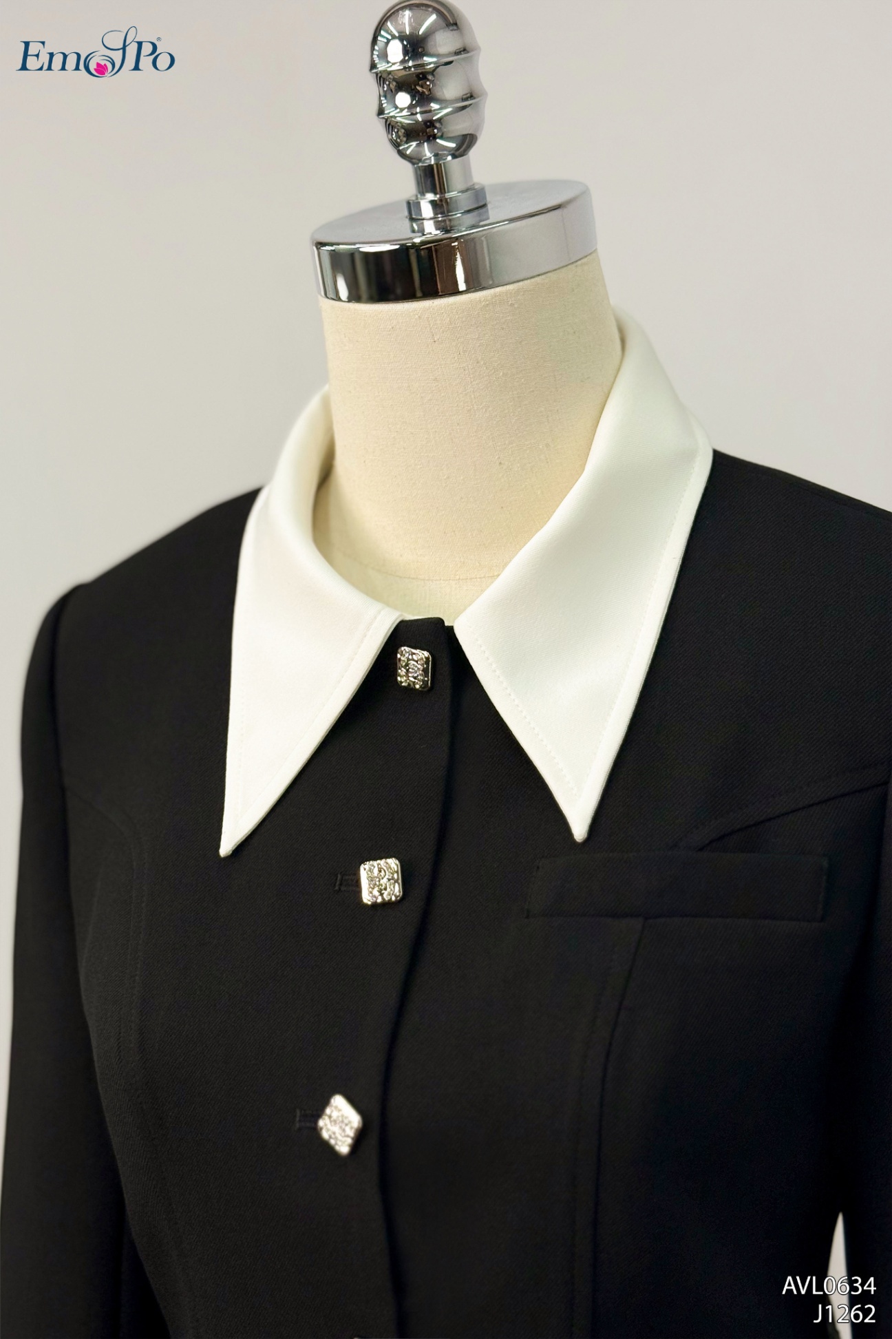 Áo vest, cổ bẻ phối màu có thể tháo rời, kèm cà vạt, đi bộ J1262