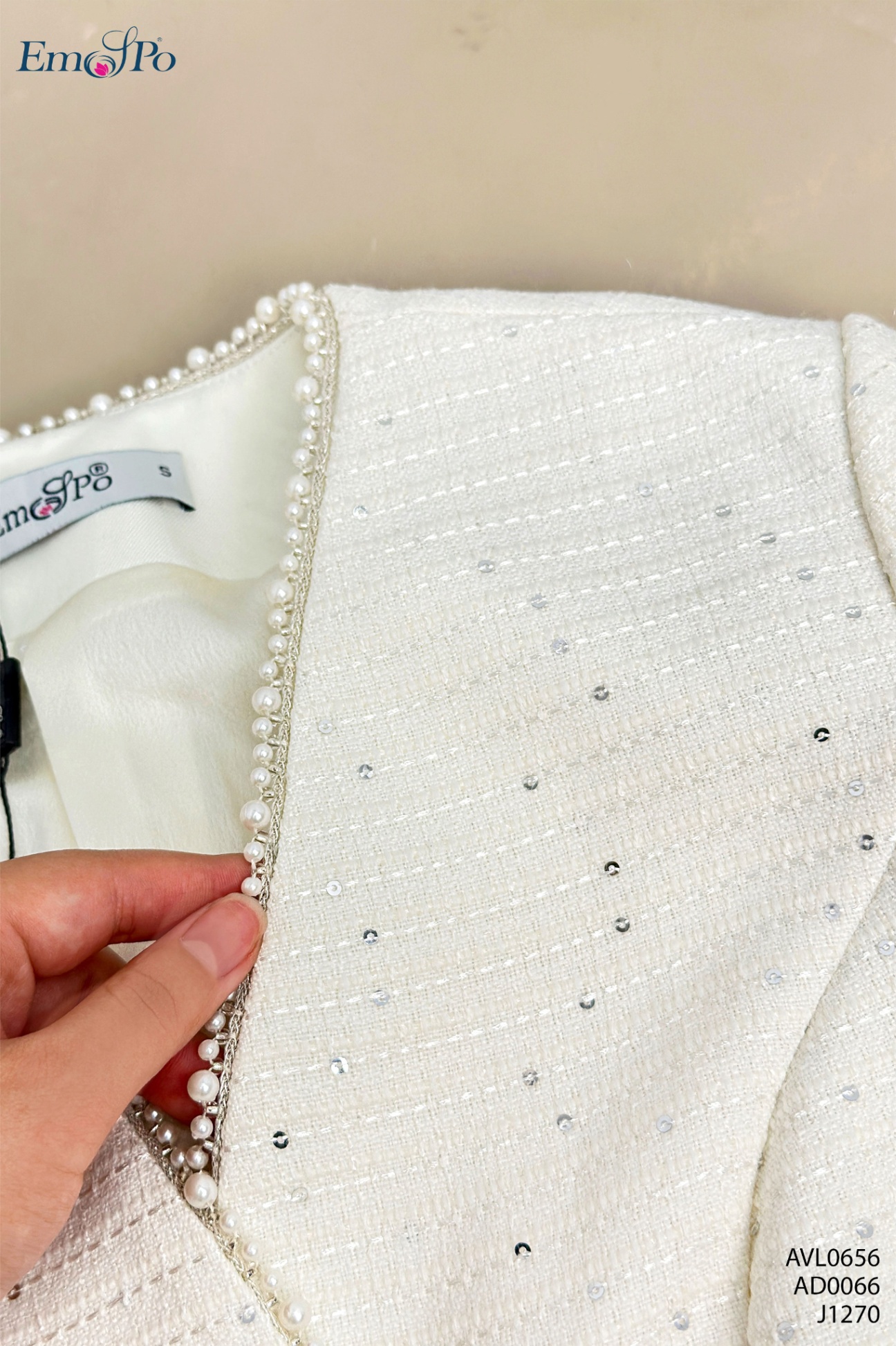 Áo vest cổ tim, kẹp viền ngọc trai, cài khuy, túi cơi, đi bộ AD0066 & J1270