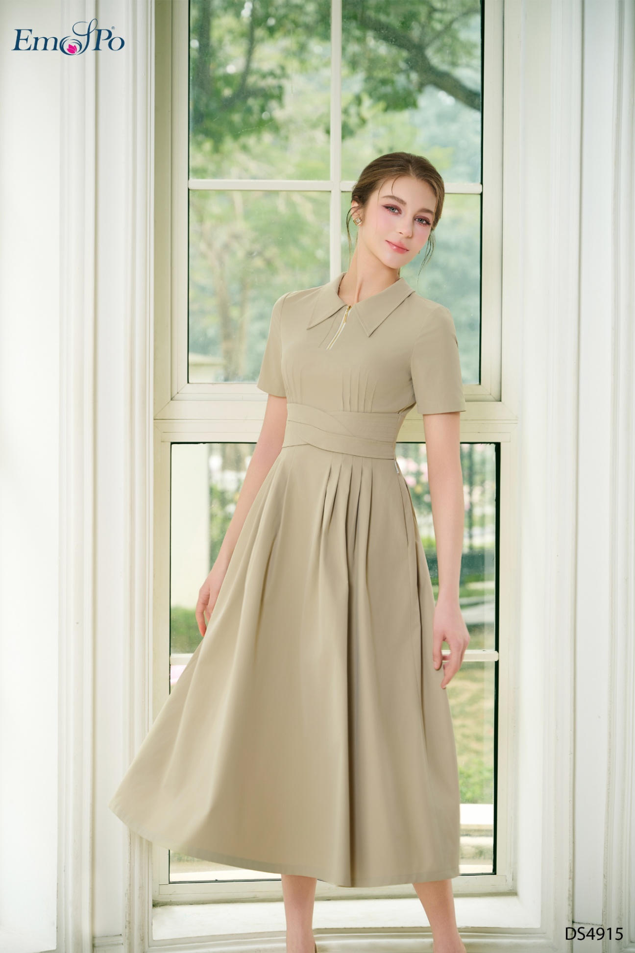 Đầm xòe cổ đức bẻ nhọn kéo khóa, bấu ly thân, đai eo