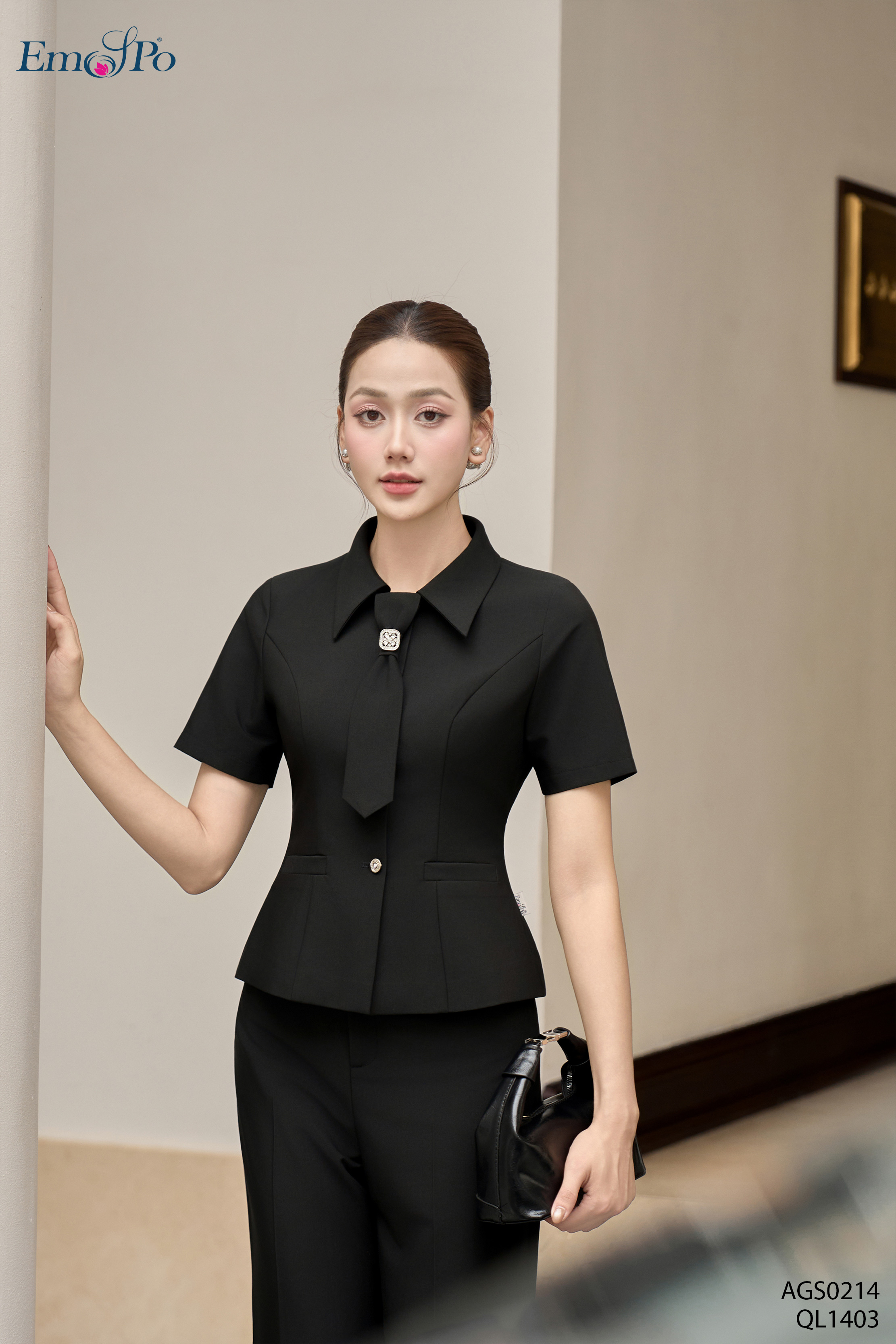 Áo ký giả cổ bẻ, cài khuy chiết eo, cà vạt cài đá rời, đi bộ QL1403