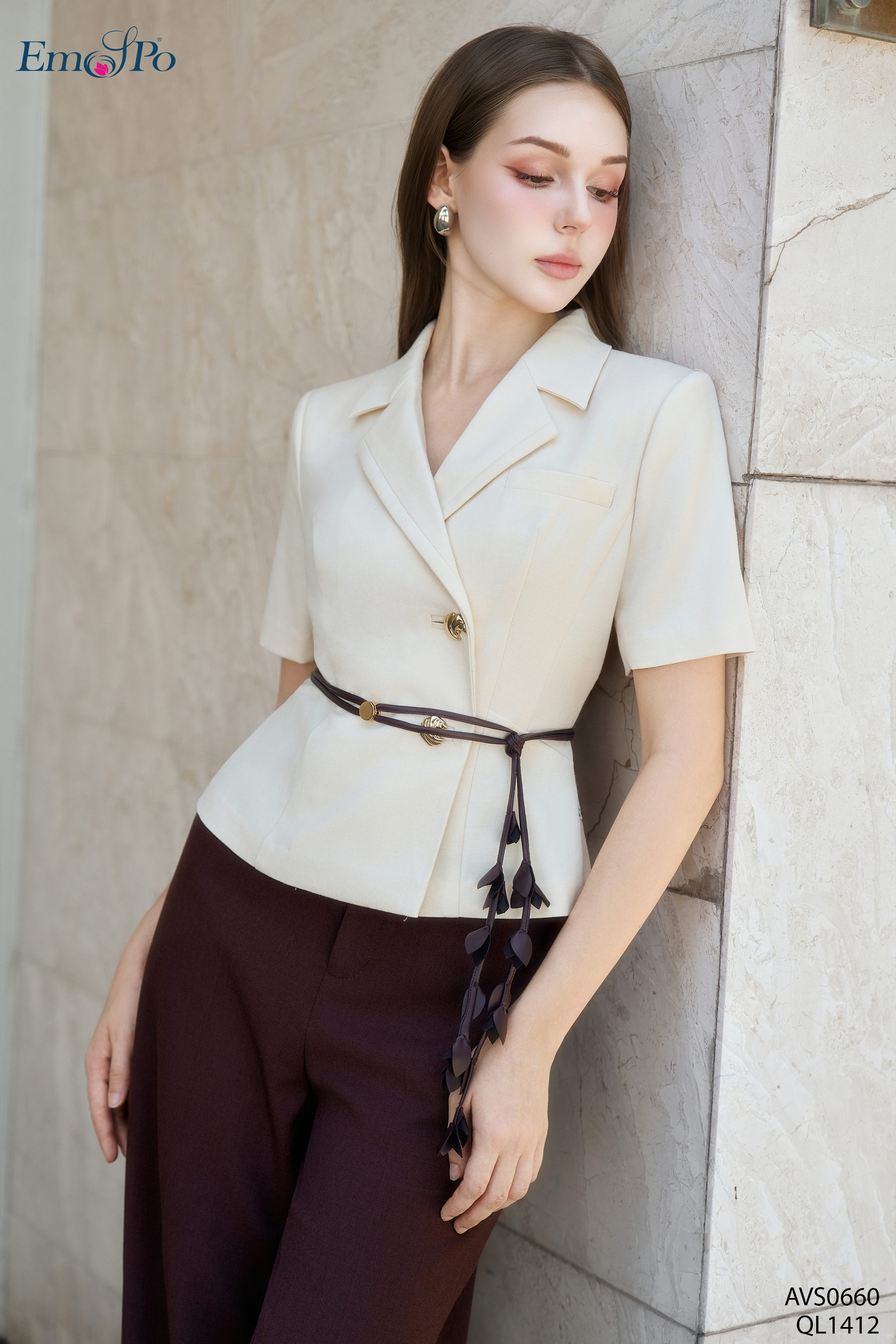 Áo vest cổ bẻ ve, cài khuy, dây da hoa rời, đi bộ QL1412