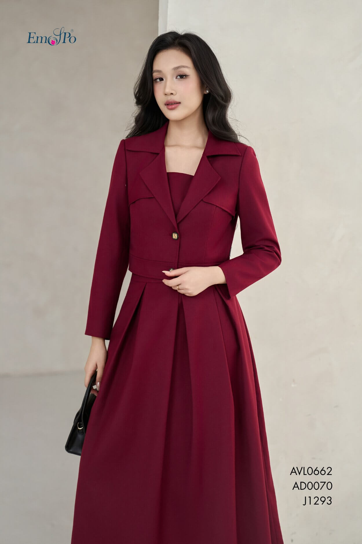 Juyp trơn xòe, chiết ly, đi bộ AVL0662 & AD0070
