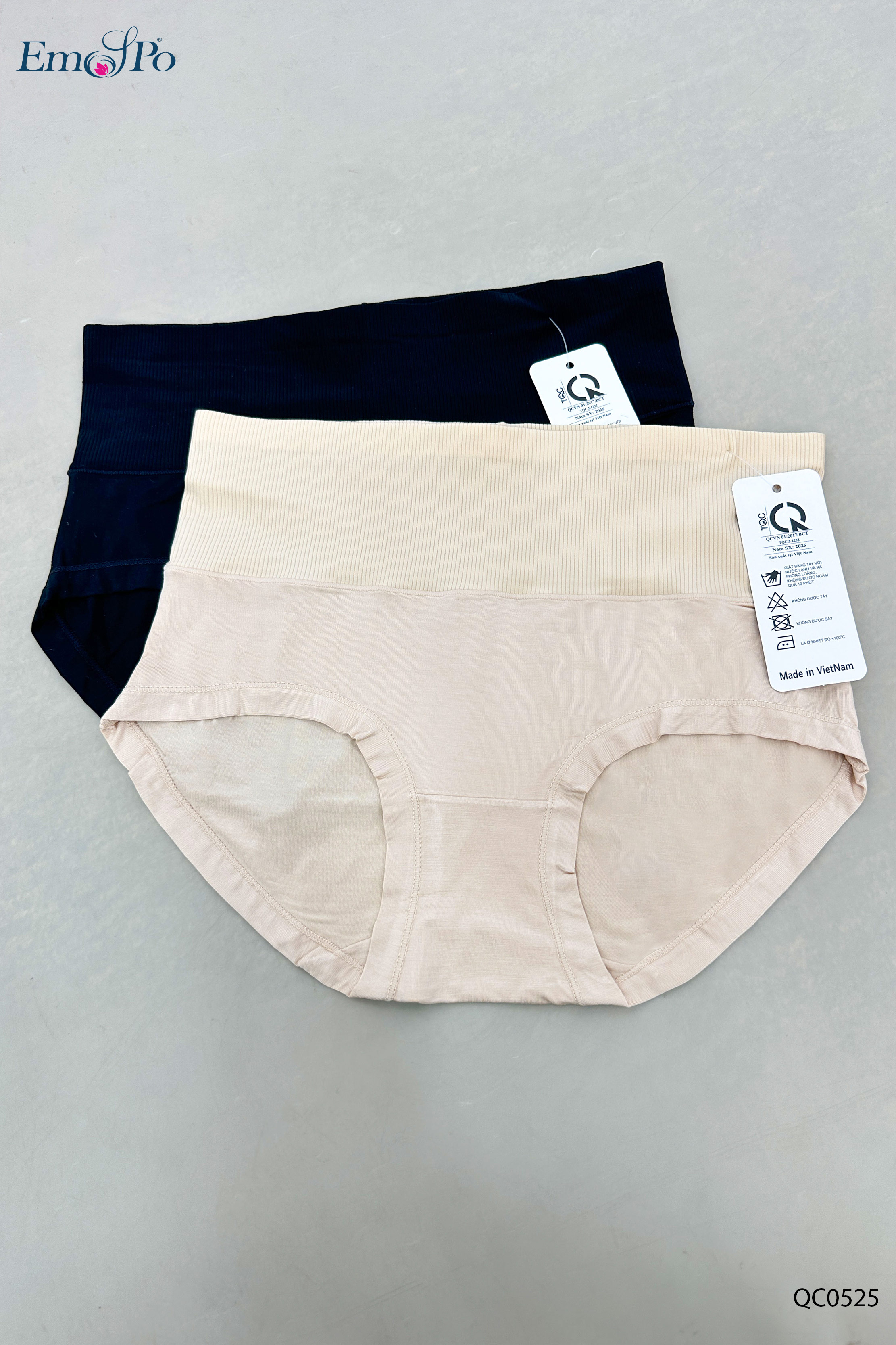 QC0525 - Quần lót cotton trơn, cạp tăm