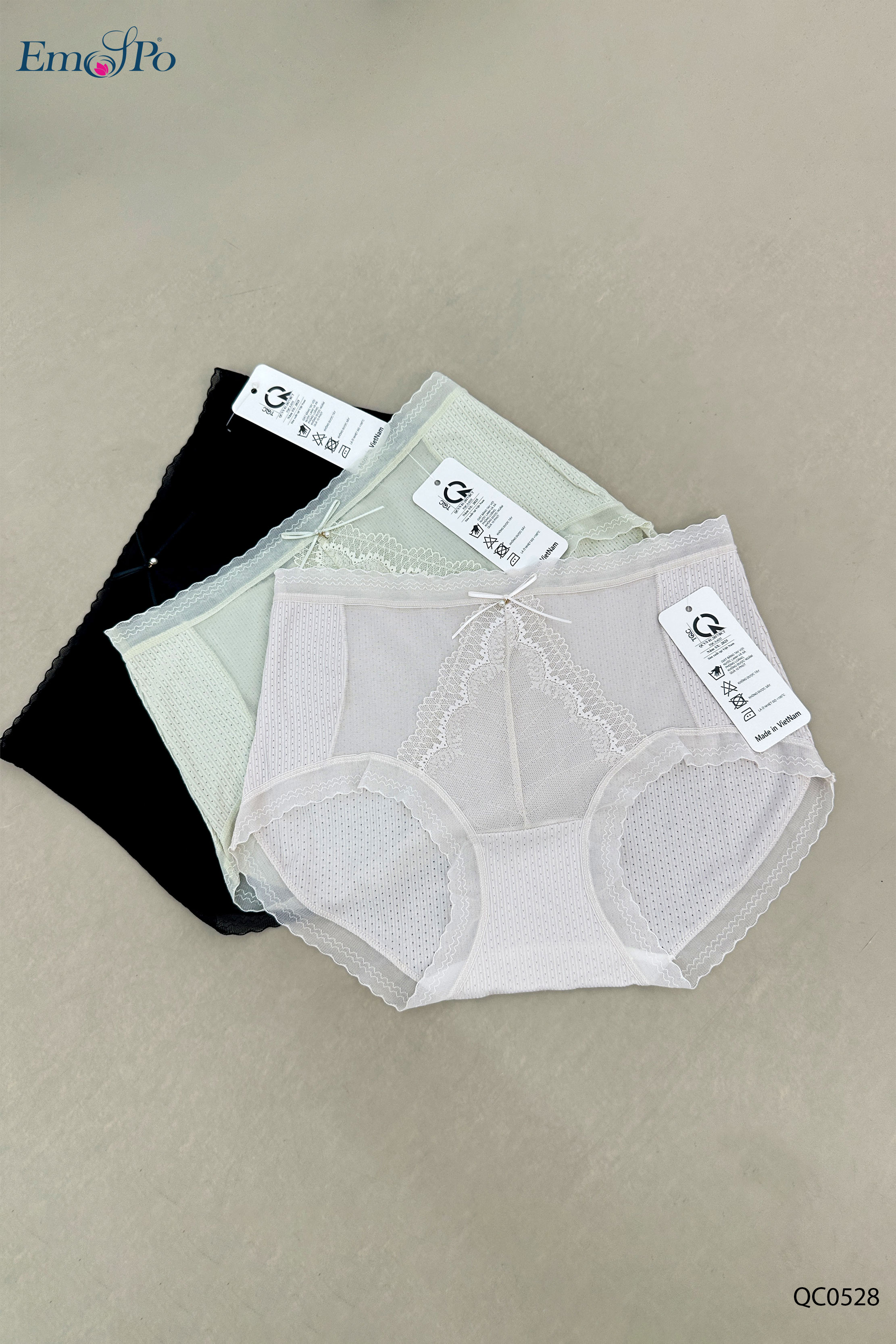 QC0528 - Quần lót thông hơi phối ren, đính nơ
