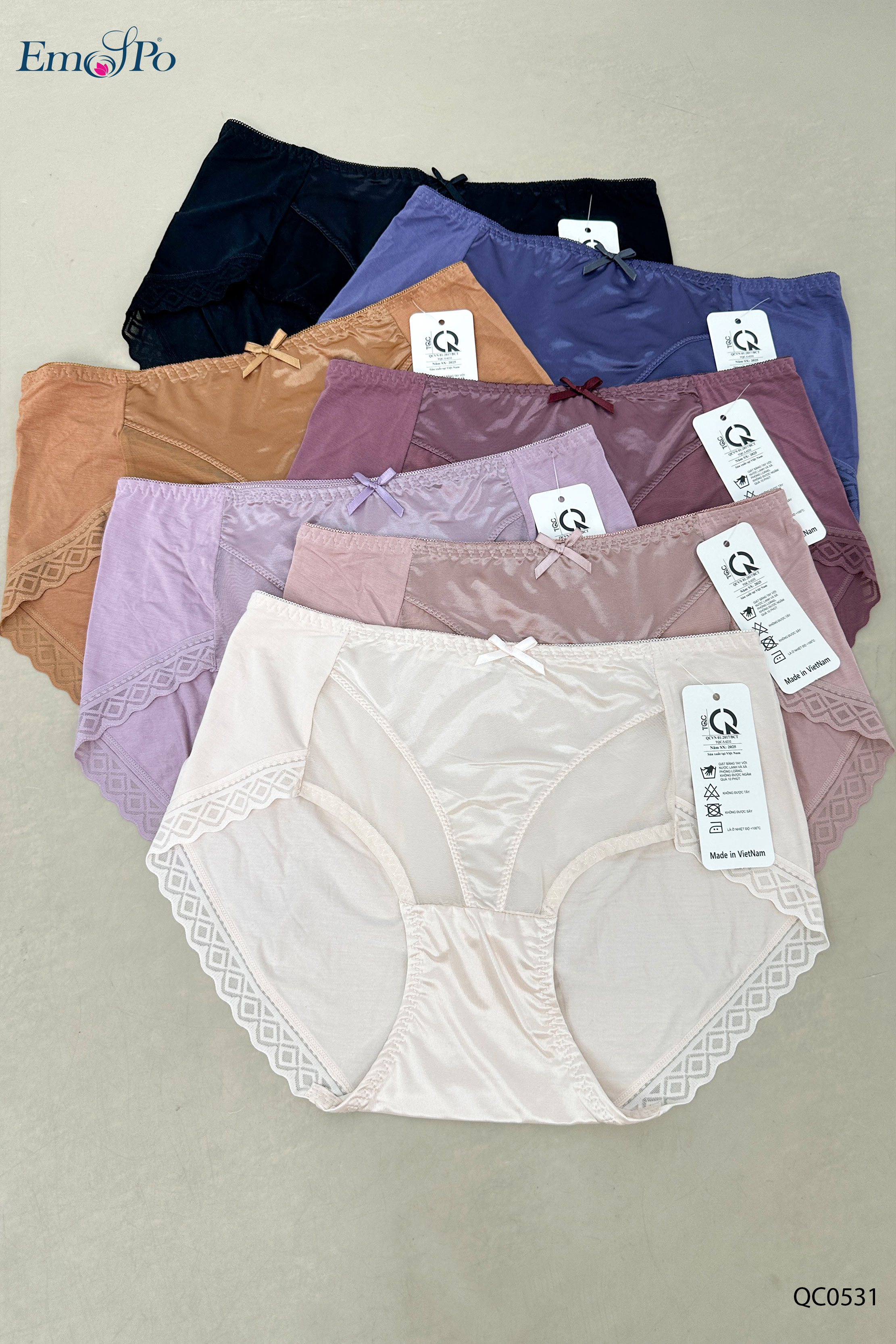 QC0531 - Quần lót cotton phối ren lưới và lụa bóng, đính nơ