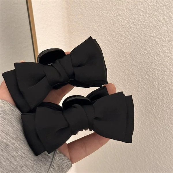 Gắp nhựa nơ vải size 8cm 518