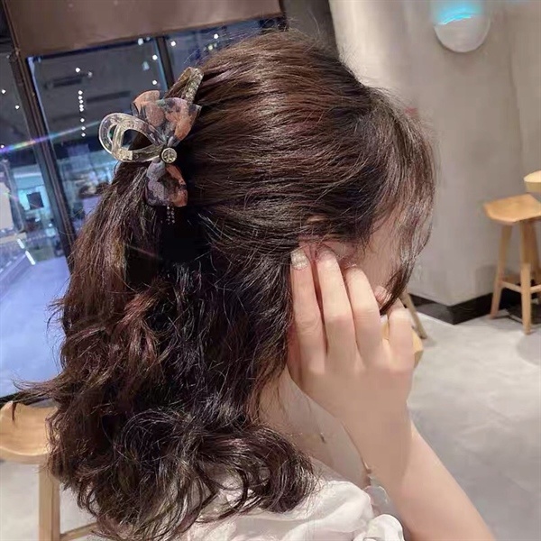 Gắp dọc đá nơ voan 1263