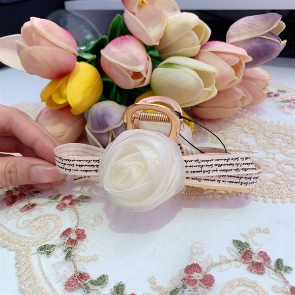 Gắp kim loại hoa hồng voan 1259
