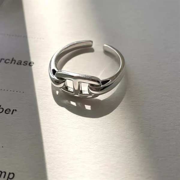 Nhẫn xi bạc thái 2 ô 83