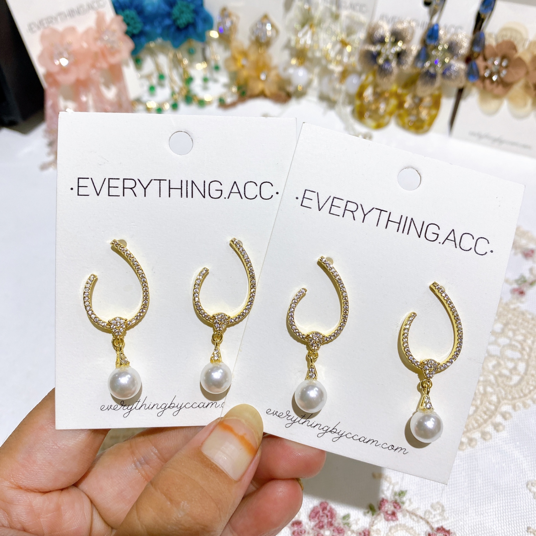 Bông tai chữ C thả ngọc 3998