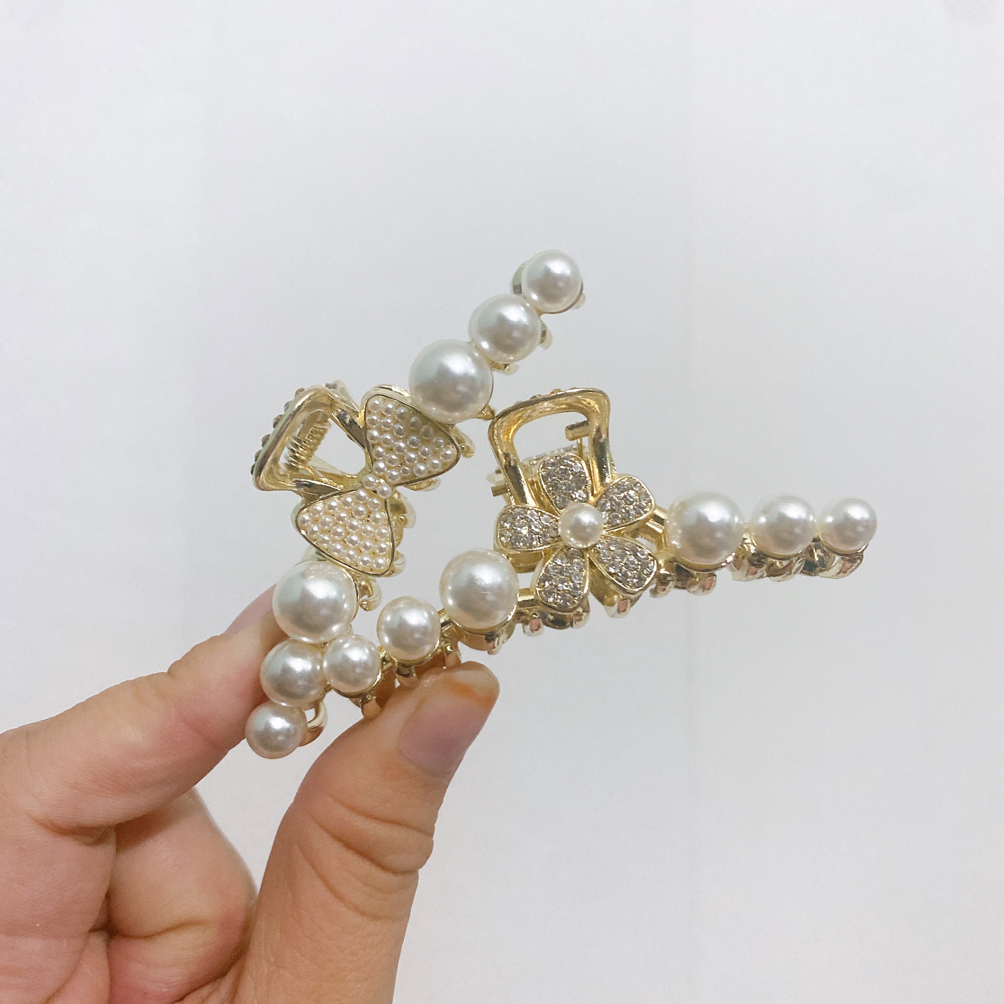 Gắp sắt nhỡ dọc ngọc đá