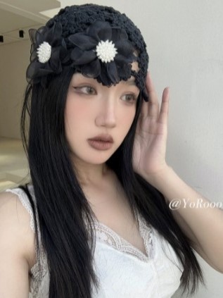 Mũ đan chụp hoa đen 068